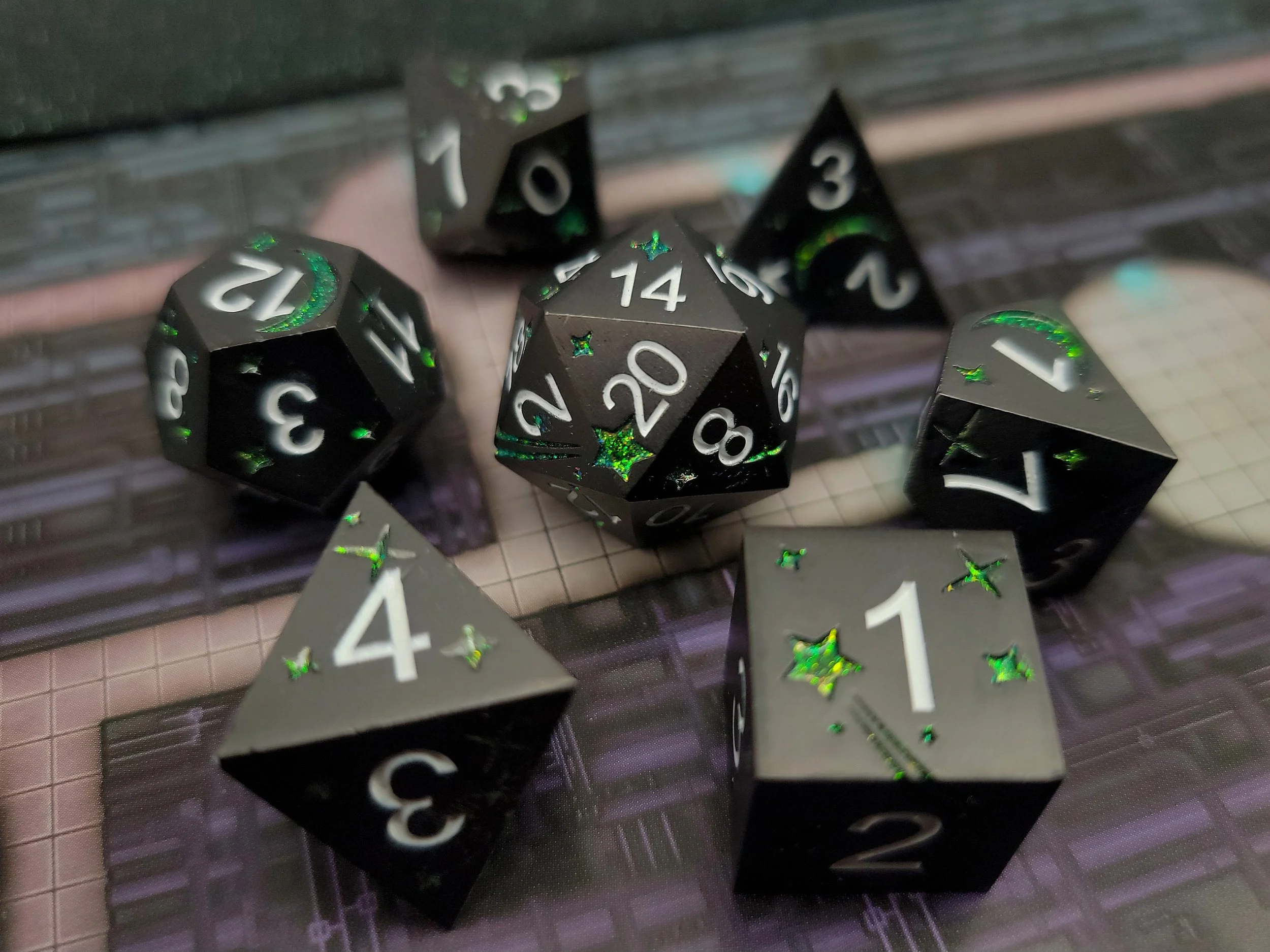 Glitter Green Stars on Black Metal Dice
