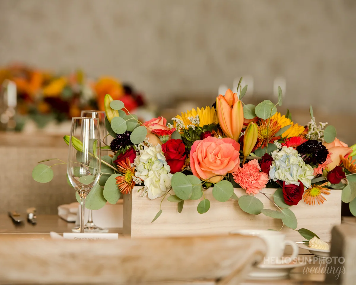 Floral Arrangement. Helio Sun Photo