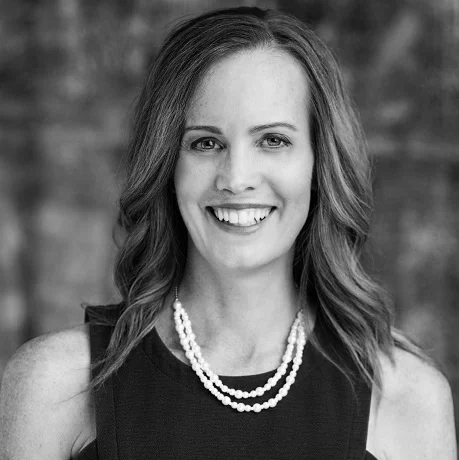 Amy Bowen, Principal Amy founded Uplink Legal after practicing for twelve years in the real estate group at Holland & Knight LLP. Her practice focuses on retail, office, and industrial leasing, as well as real estate and regulatory work related to the communications industry. Amy's approach to the practice of law is to employ a balanced perspective combining a laser-like focus on details with a "big picture" view of the client's goals, allowing the client's business imperatives to dictate the manner in which negotiations are handled and risks are addressed.