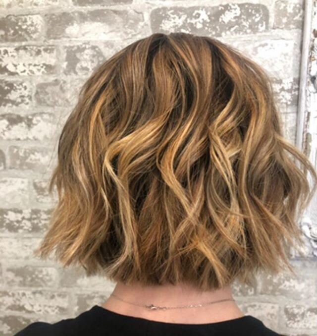 Transformation Tuesday! Moving into a more modern look with a blunt baseline and a multi tonal balayage!  Color and style by @christina_marie_wanderlust cut by @kiahrain  #atlantahairstylist #atlanta #hairstyles  #balayage #hair