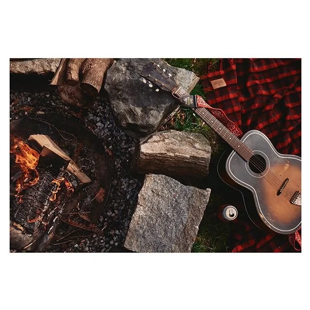 Here is our second creative challenge: happiness 😃❤️. @stephlarsenphotos theme pick! Lots of good stuff and a happy, happy surprise at the end!! Congrats to @danferraro and @christenmcinnis on their engagement!!! We love you
.
.
.
.
.
.

#photochall