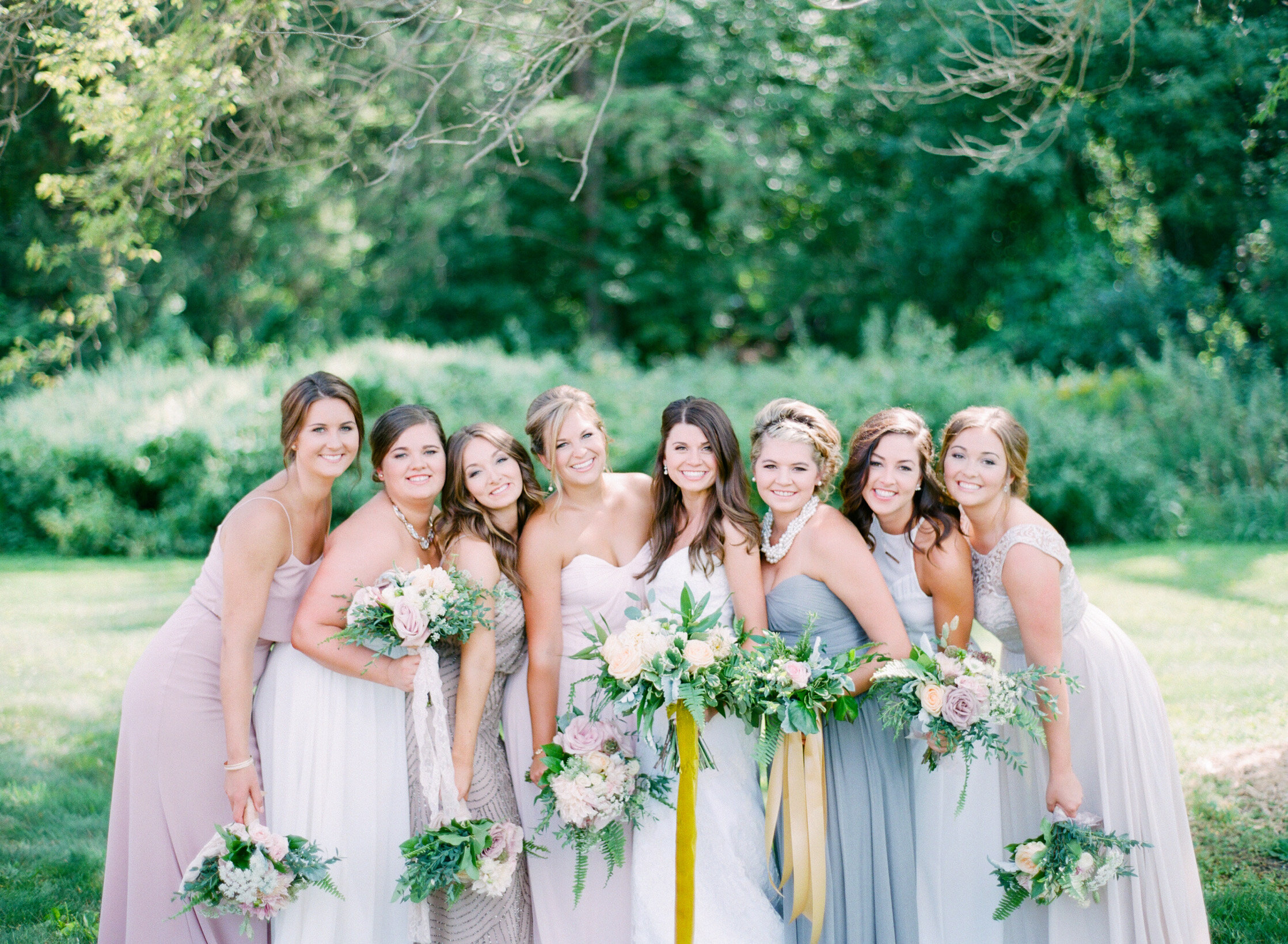 summer-wedding-bridesmaids