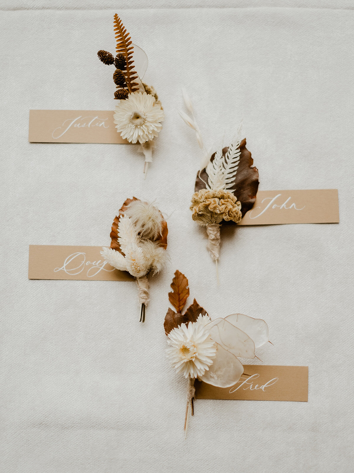 hutton-house-wedding-fall-dried-flower-boutonniere