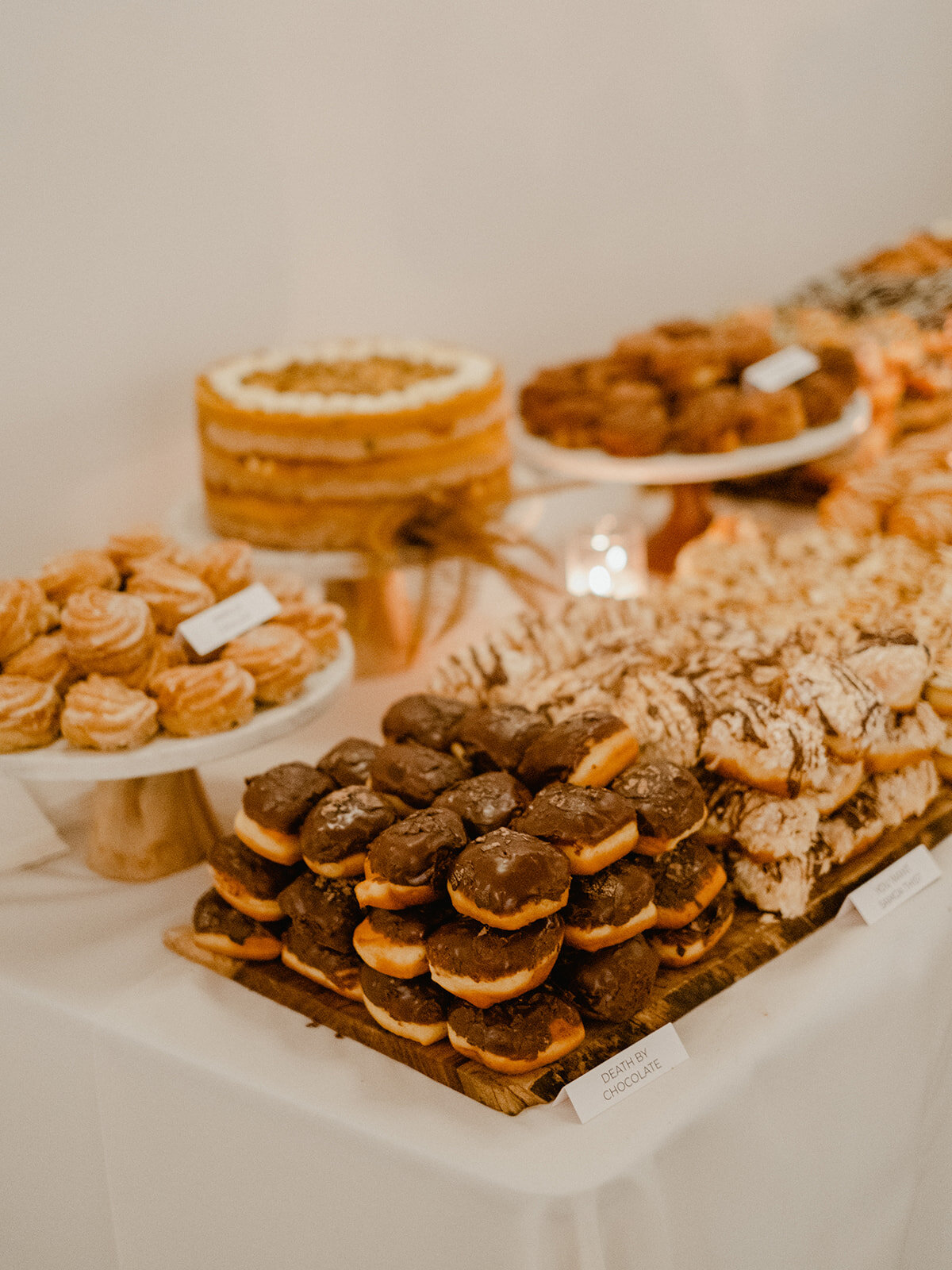 hutton-house-wedding-donuts-dessert-table