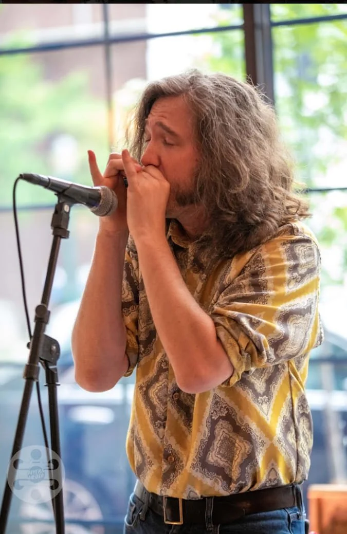 Gentle Thursday at PloughTap Presents: Peter Wile!