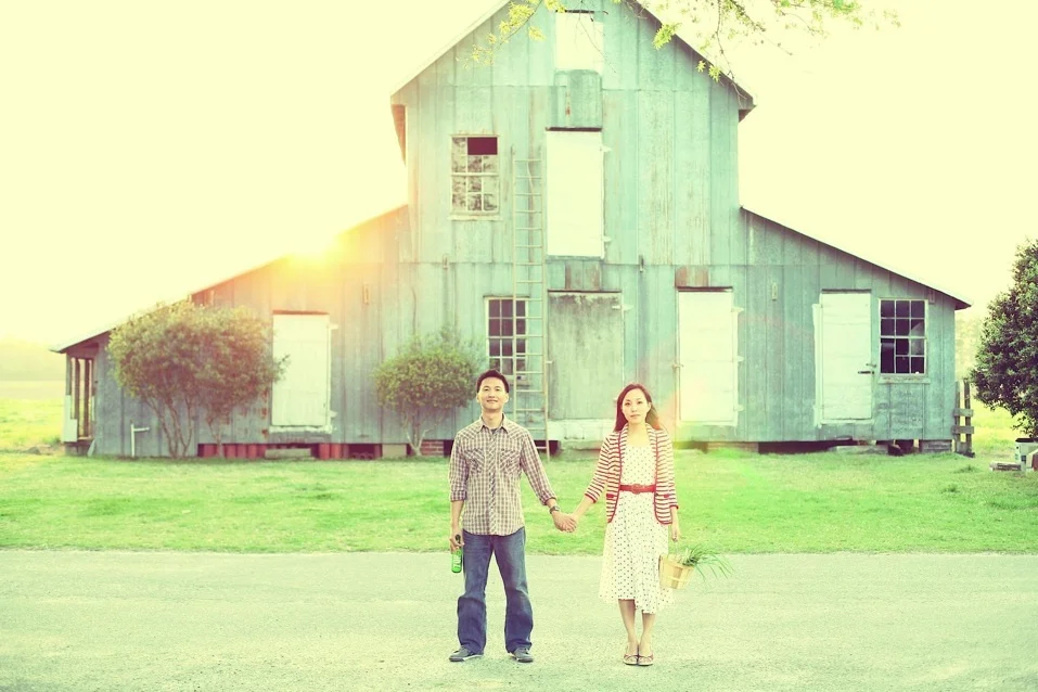 jane-and-tim-with-barn.jpg