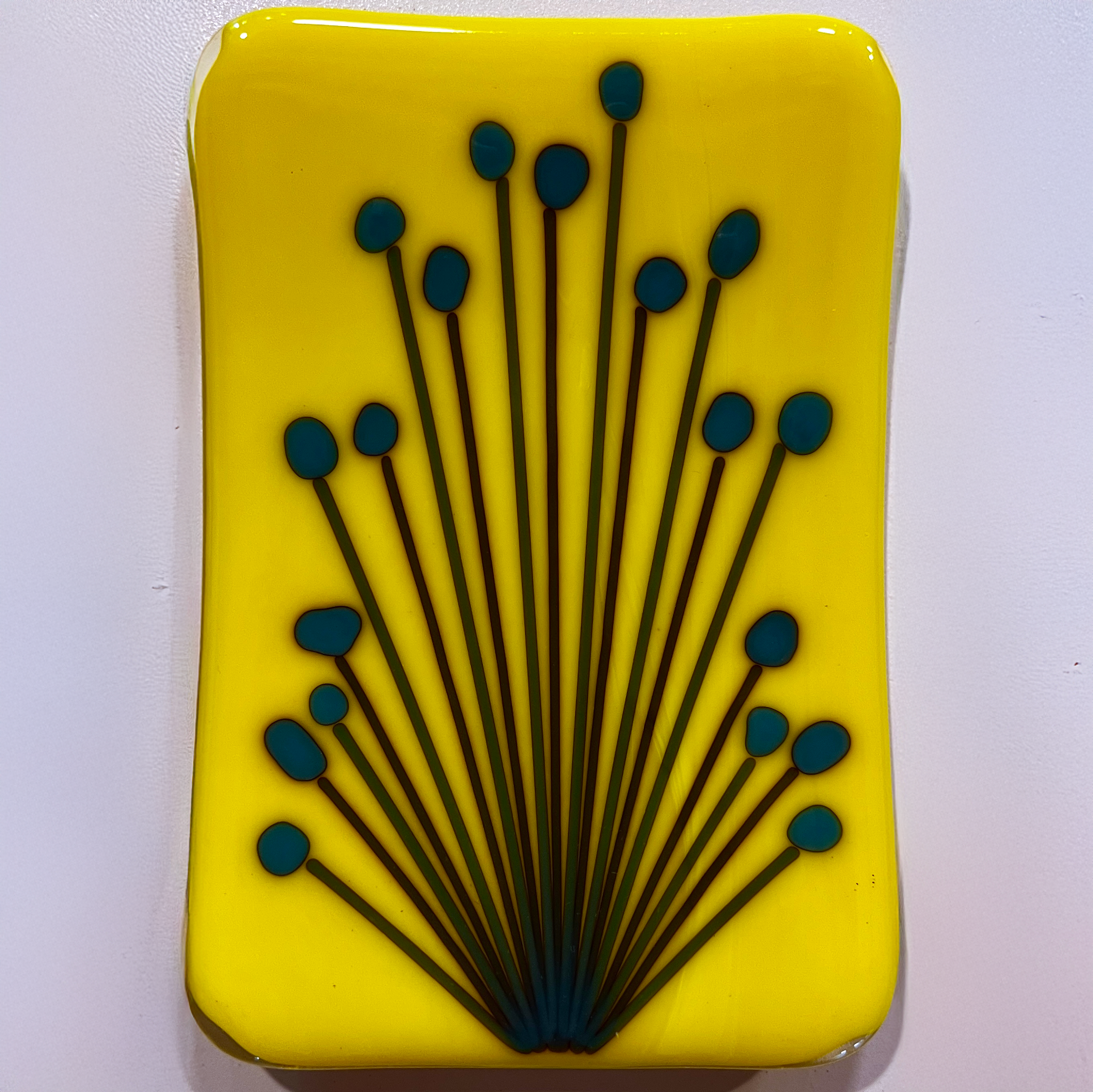 SmTray-5x4-CanaryYellowTealFrit&Stringer-April2026.png