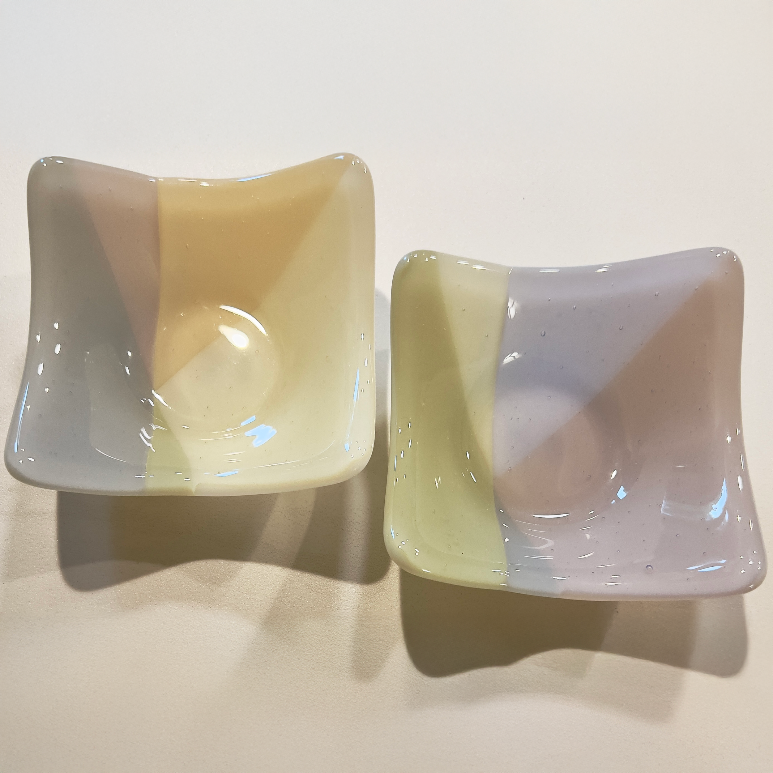 Bowls-Petite4pt-PlaidTints-Sept2025.png