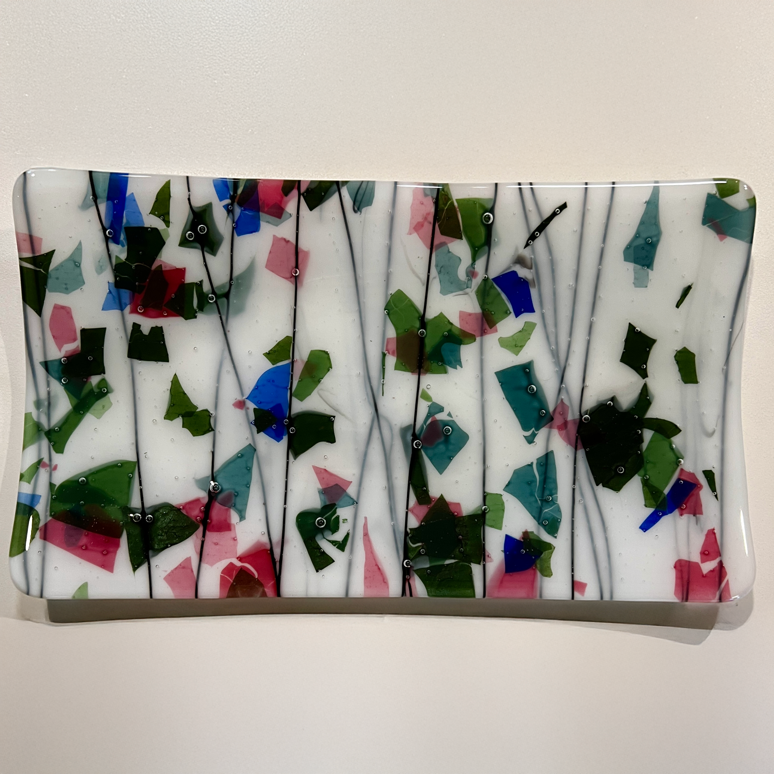 LgTray-12x7-SpringConfetti&Stringers-April2026 (1).png