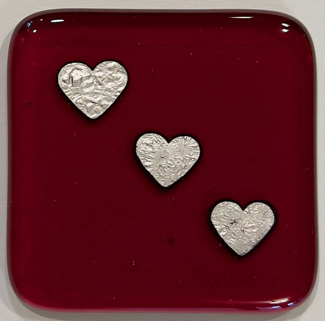 Ornaments-RedSilverHearts-2x2-Sept2025.jpg