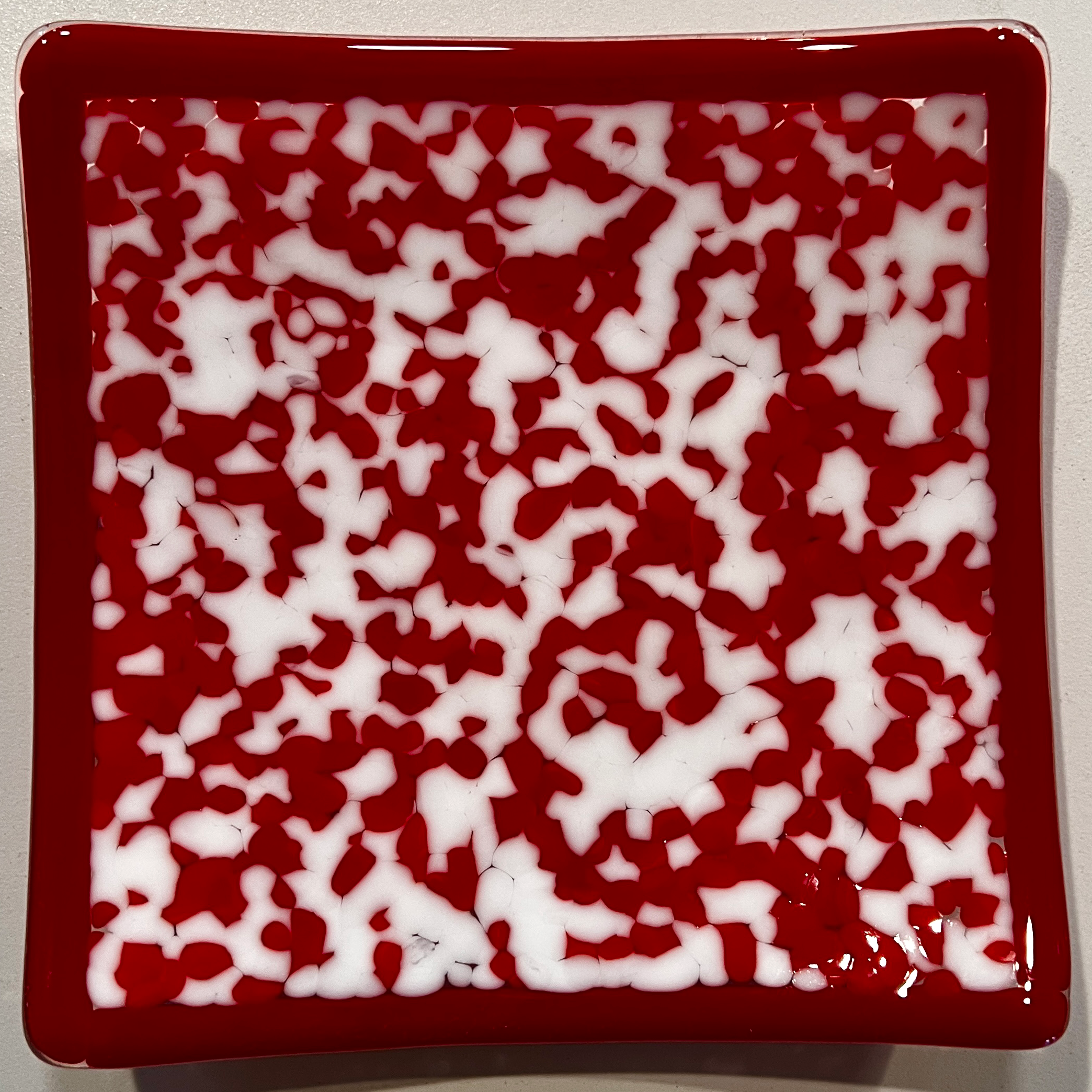 SmTray-6x6-CoarseFritTomatoRedDenseWhite-April2026.png