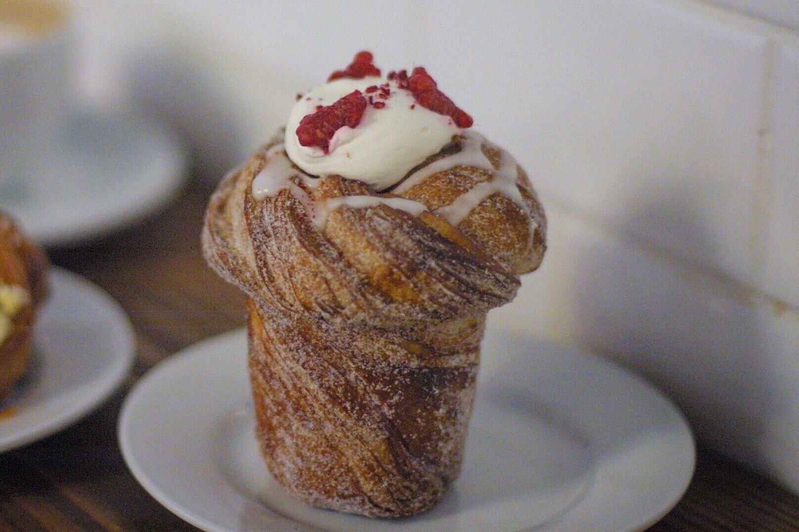 Raspberry Rose Cruffin 