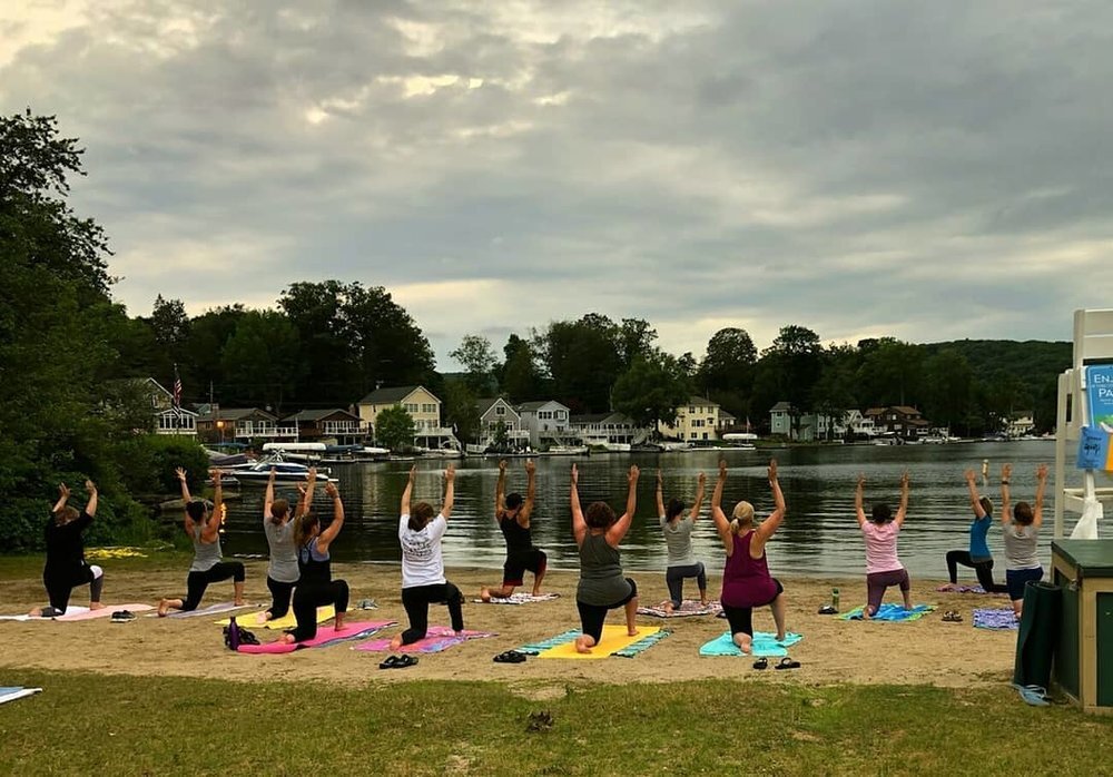 beach+yoga+at+resha.jpg