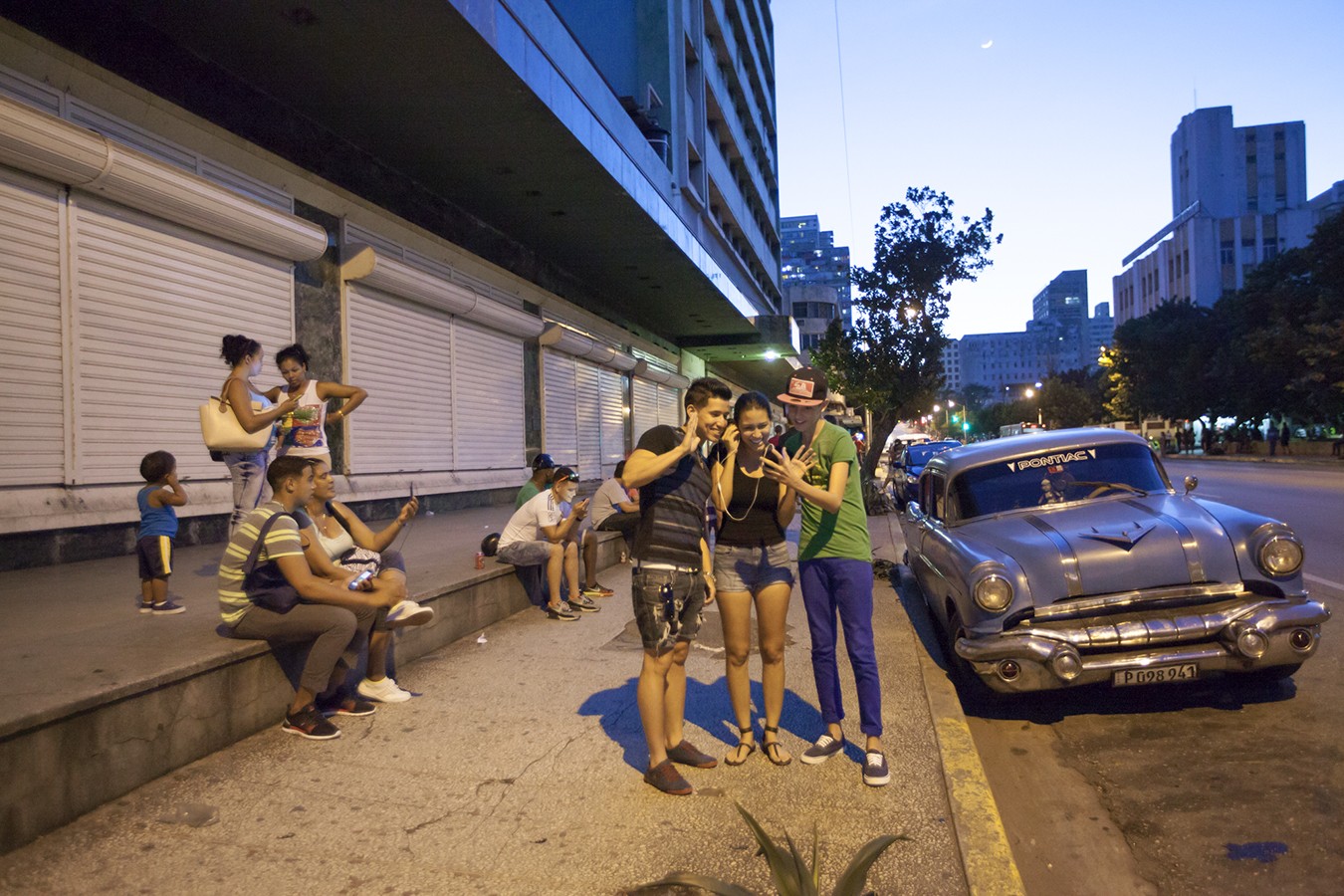  Cuban Girl in Wi-Fi Zone |&nbsp; Joven Cubana en Zona Wi-Fi  (2015) 