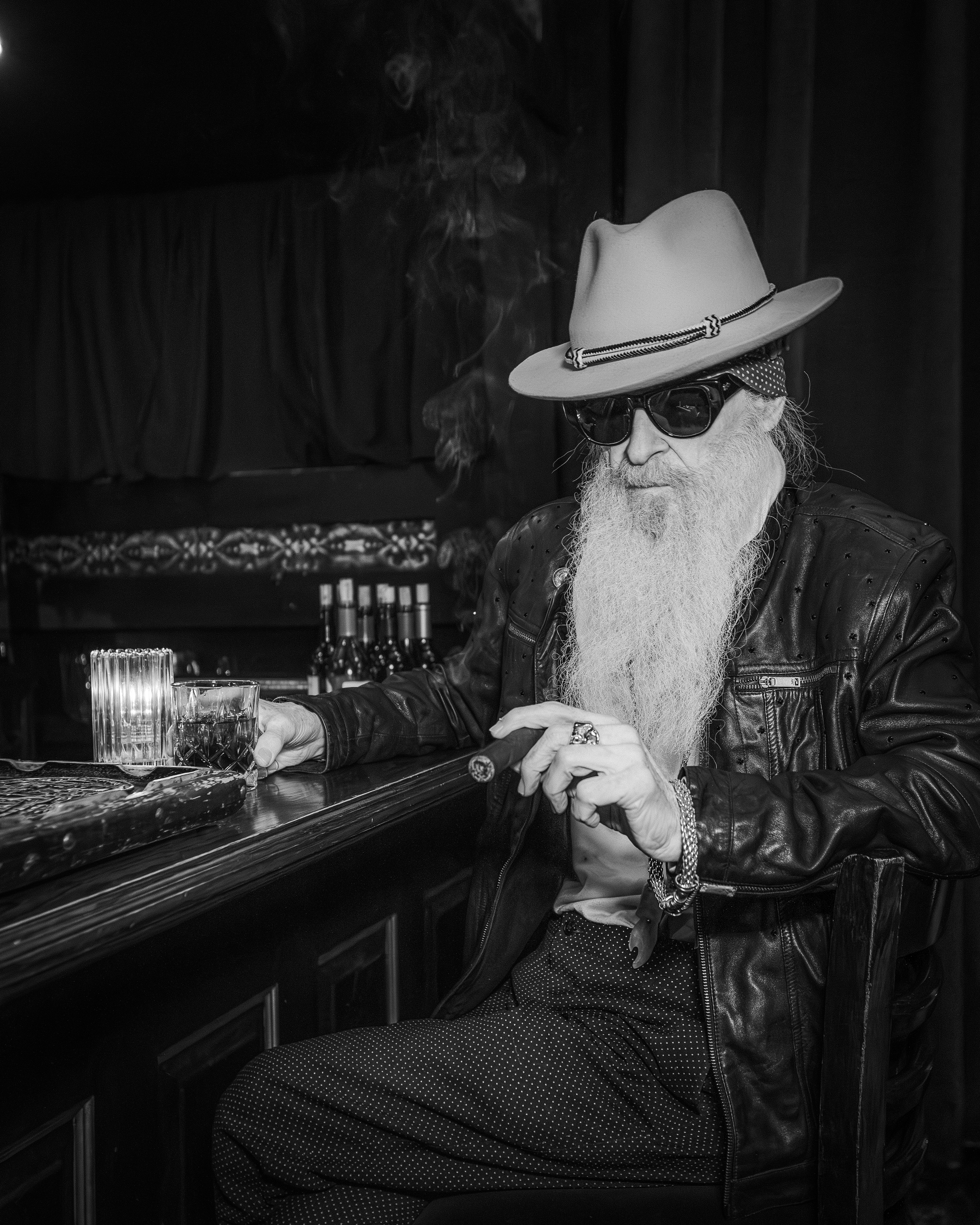 Billy Gibons Cigar Images v2--8.PNG