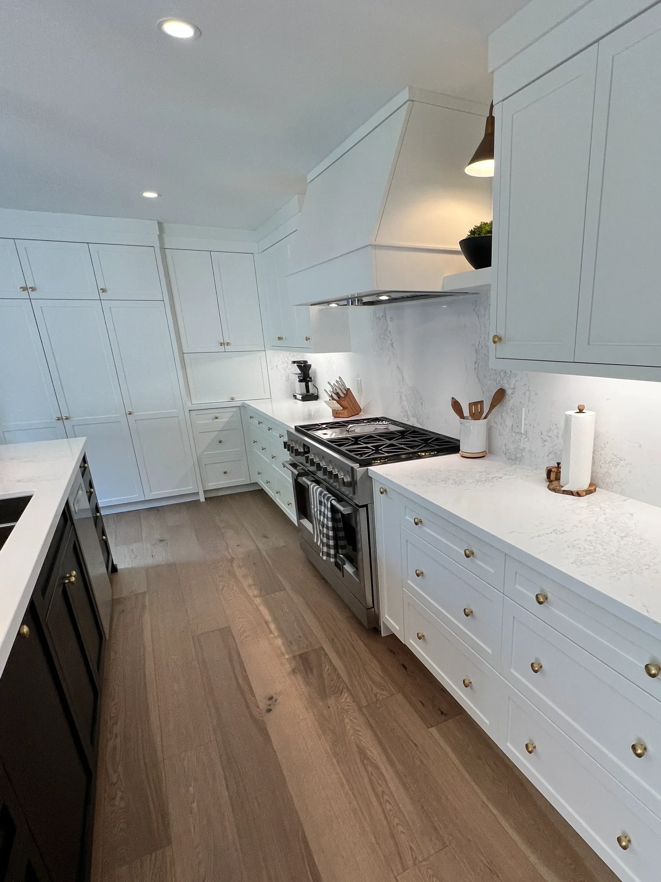 kitchen renovations services burlington.webp
