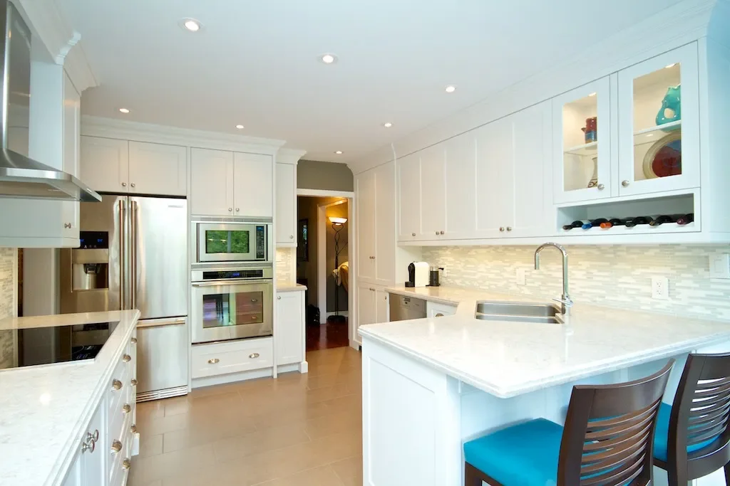 remodel-custom-kitchen-waterdown-04.webp