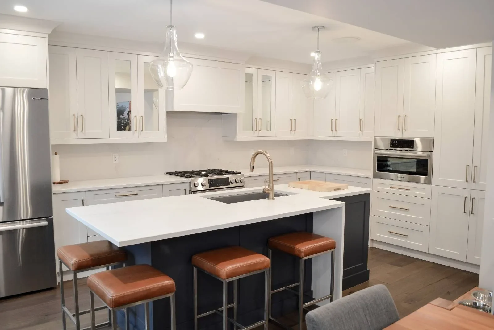 modern-kitchen-renovation-burlington-09.webp