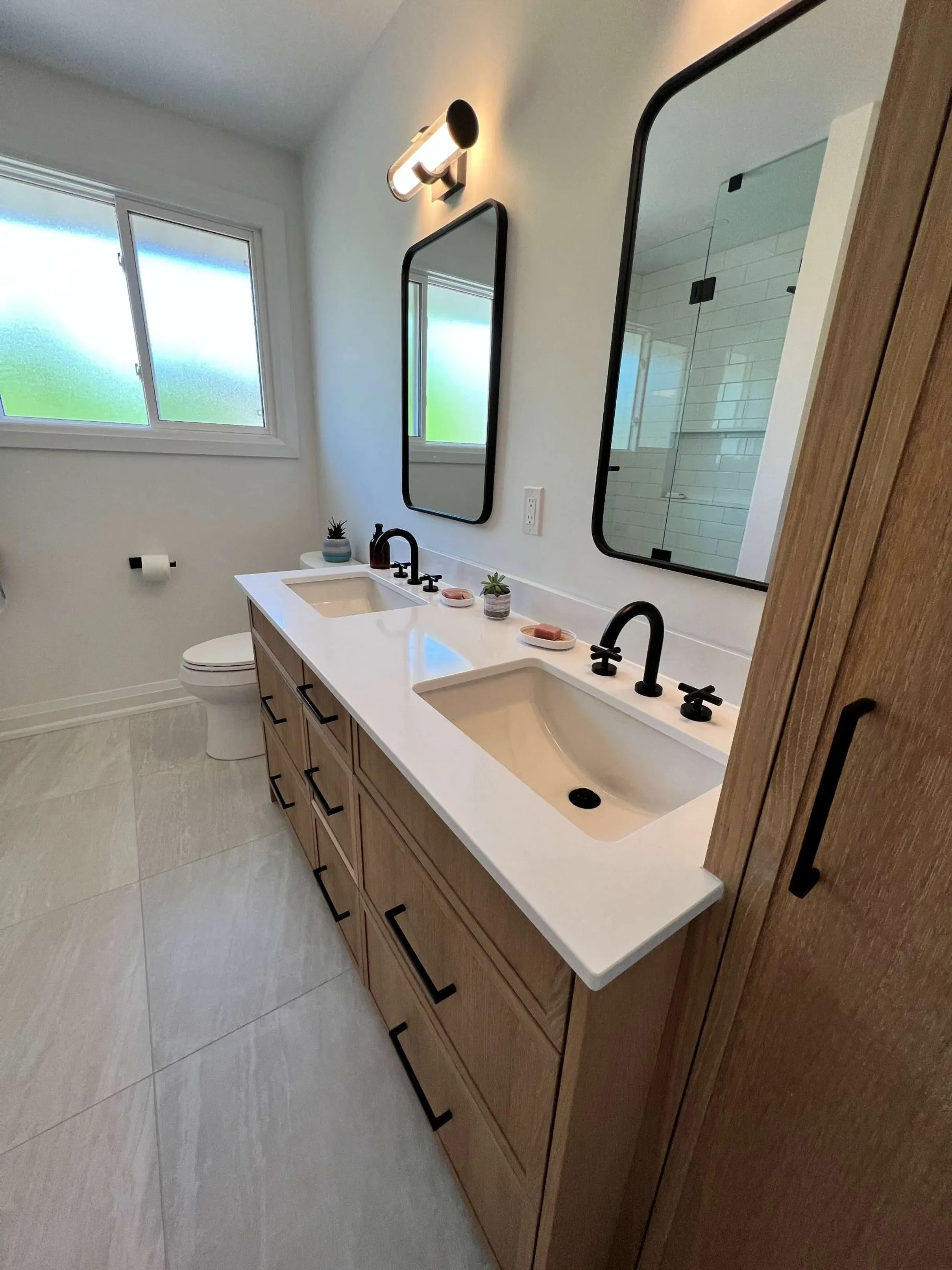 bathroom-contractor-renovation-oakville-27.webp