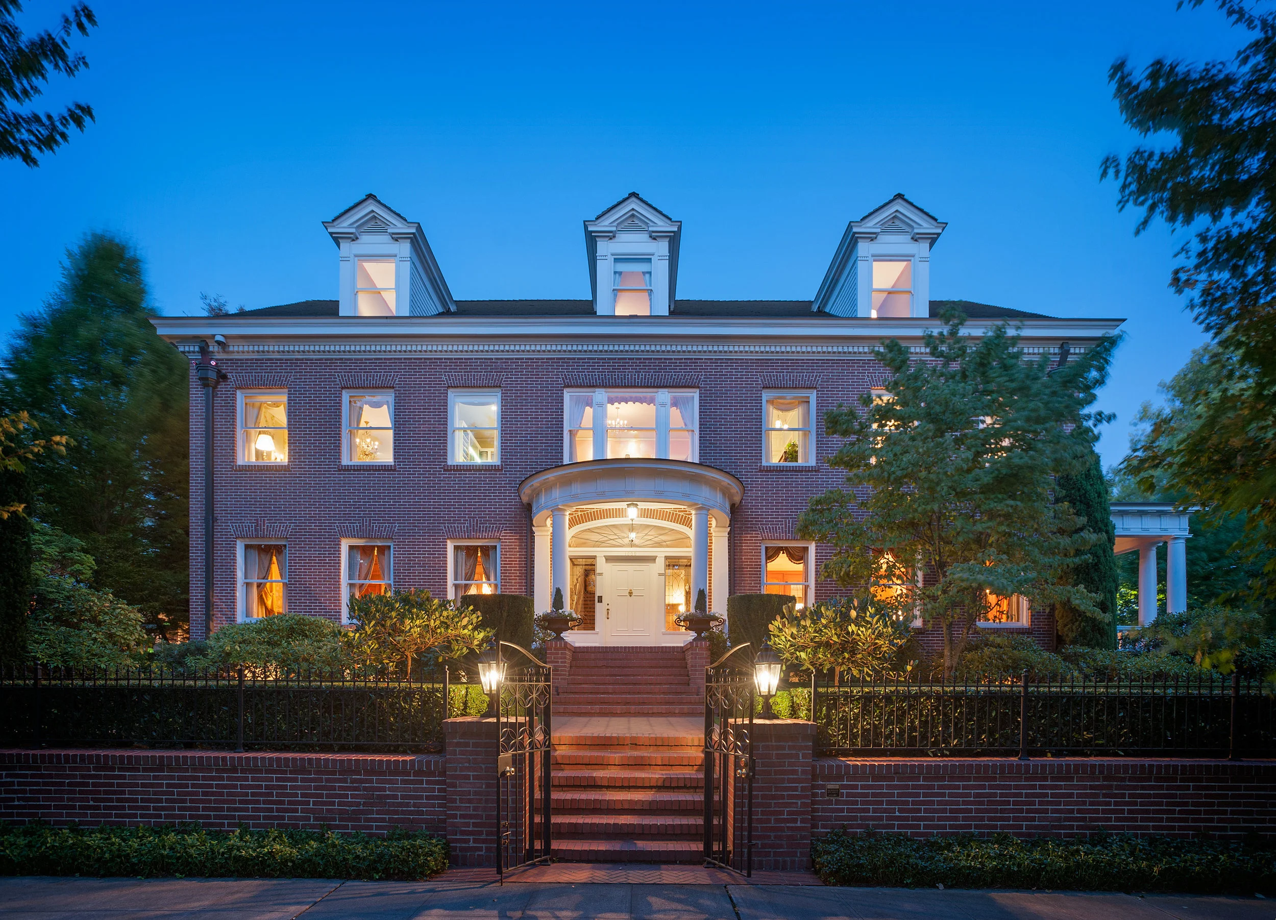 exterior2.jpg