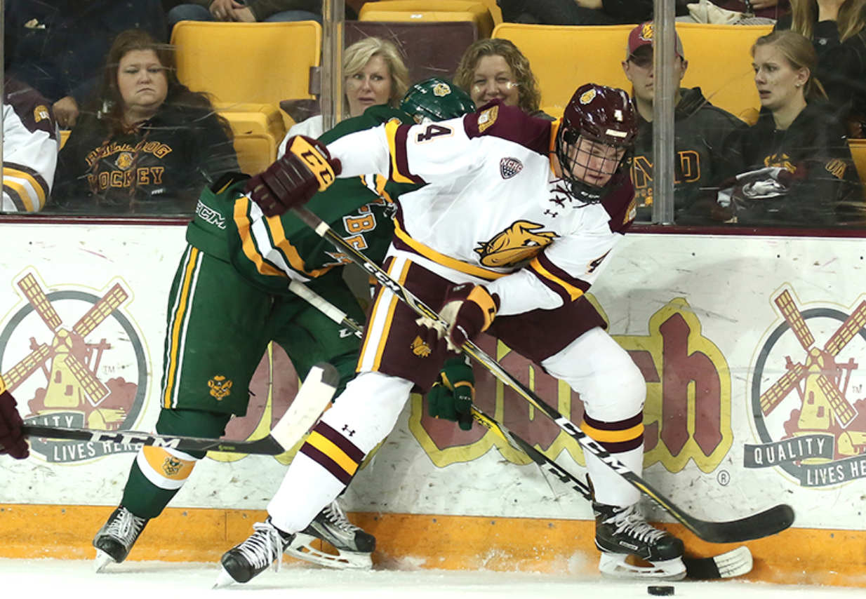 Young Bulldog hockey team falls 4-3 in exhibition game