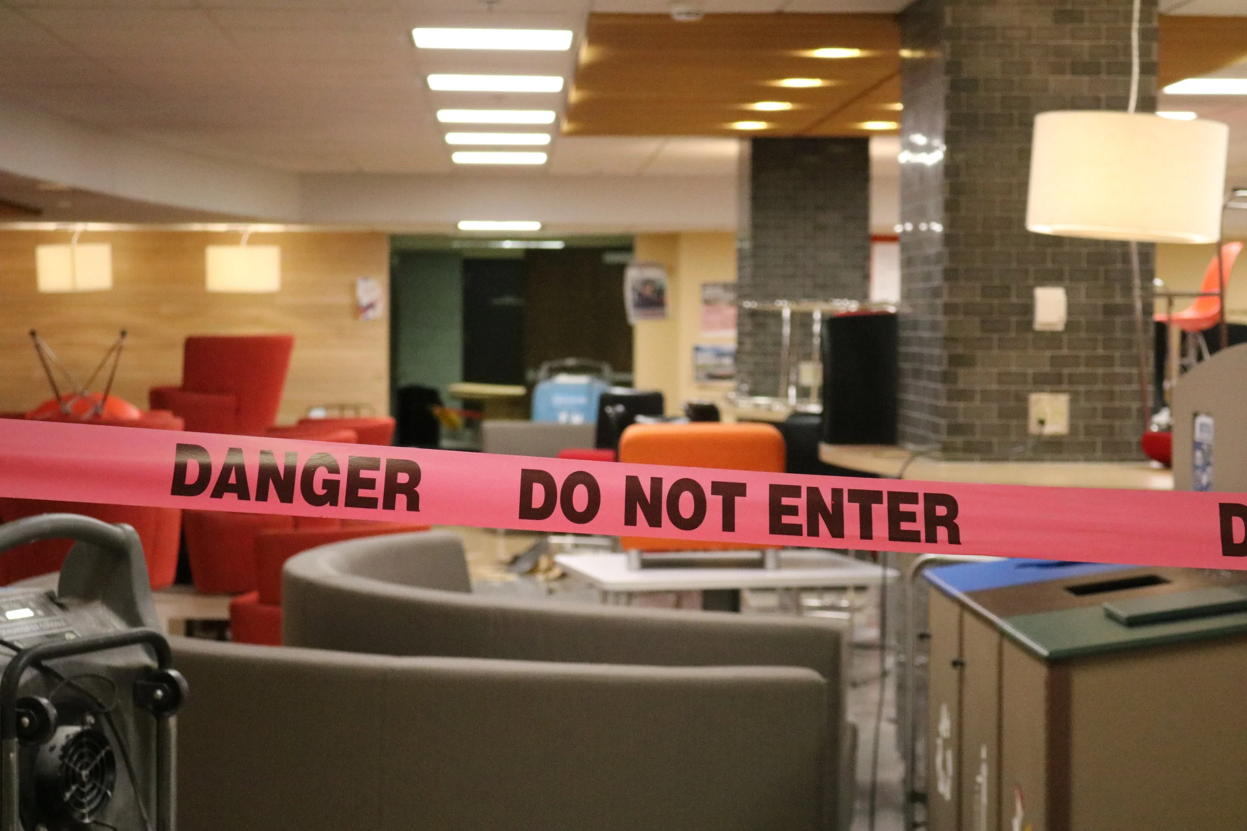 DEVELOPING STORY: Waterline break in Ven Den causes damages