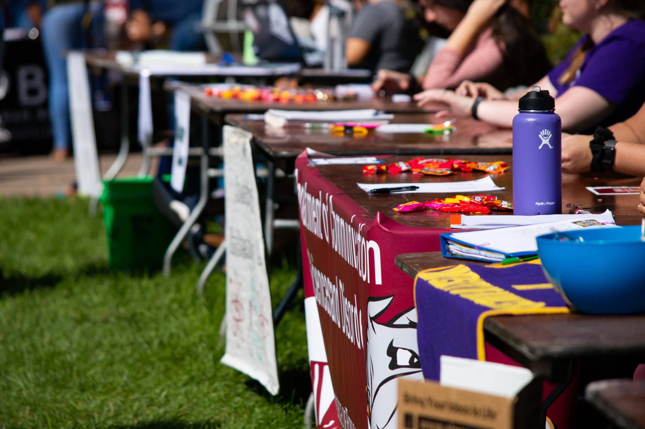 Students gathered on the Kirby Terrace last Thursday, Sept. 6 for the annual Activities Fair. Photo by Jake Barnard