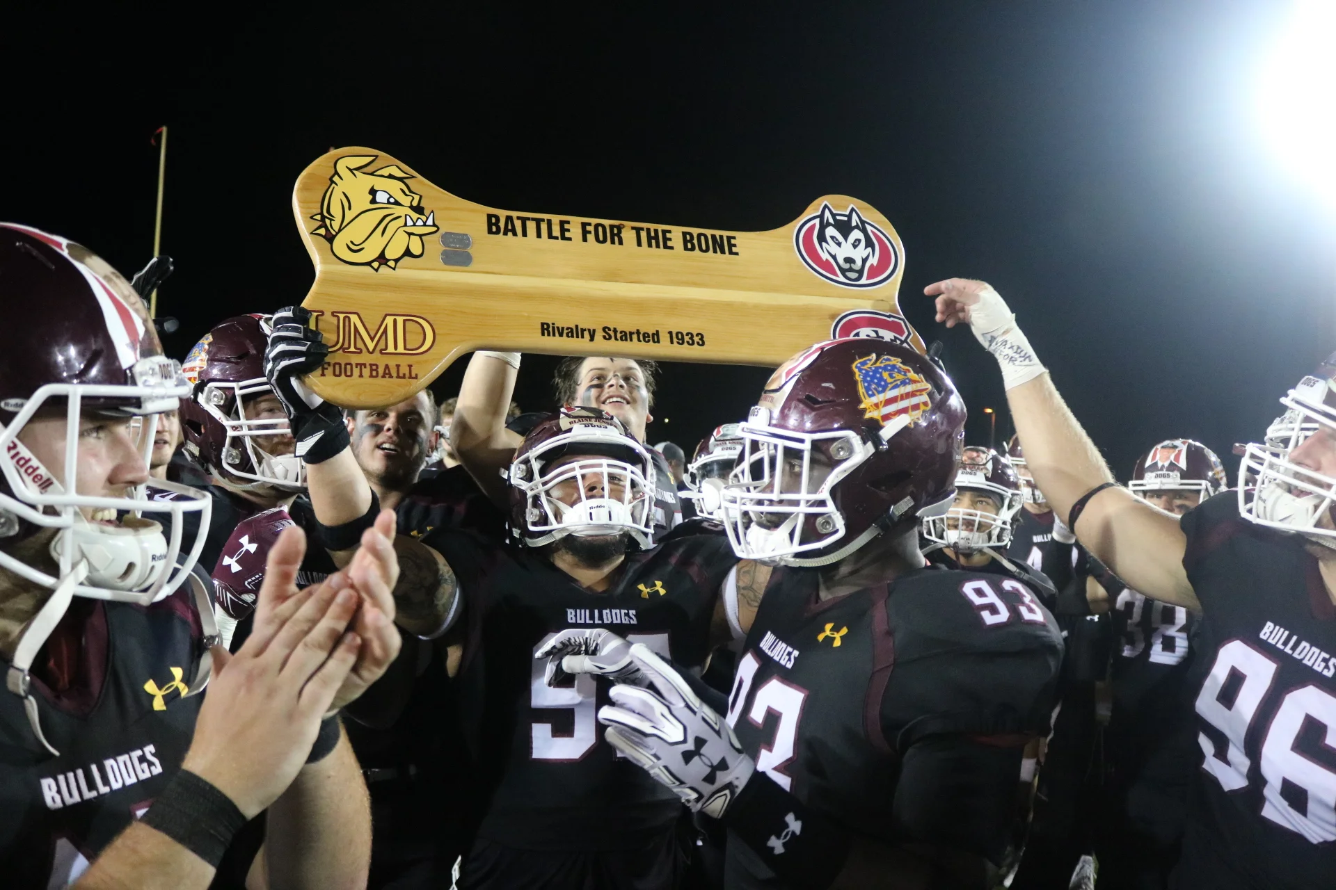 Dogs show their teeth in 20-14 “Battle for the Bone” victory over St. Cloud State