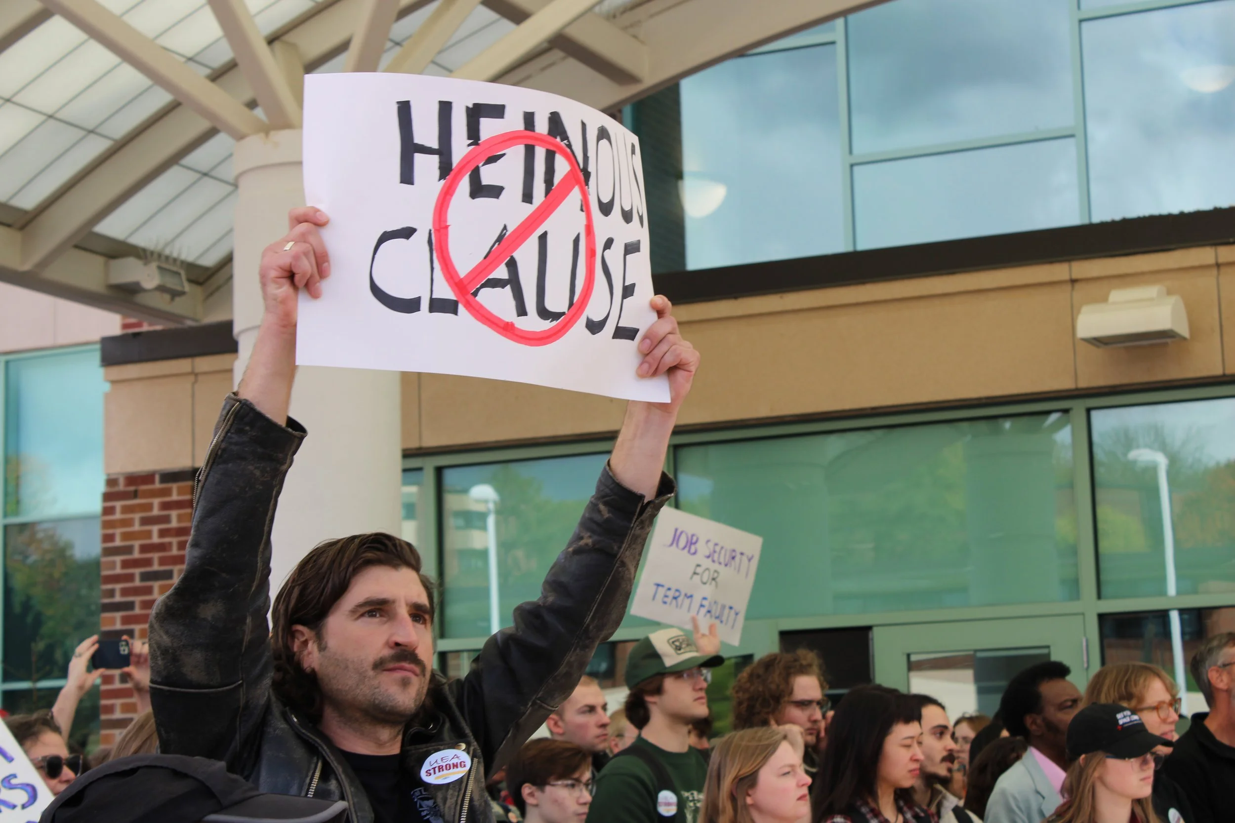 Faculty Demonstrate Against Proposed Contract Changes