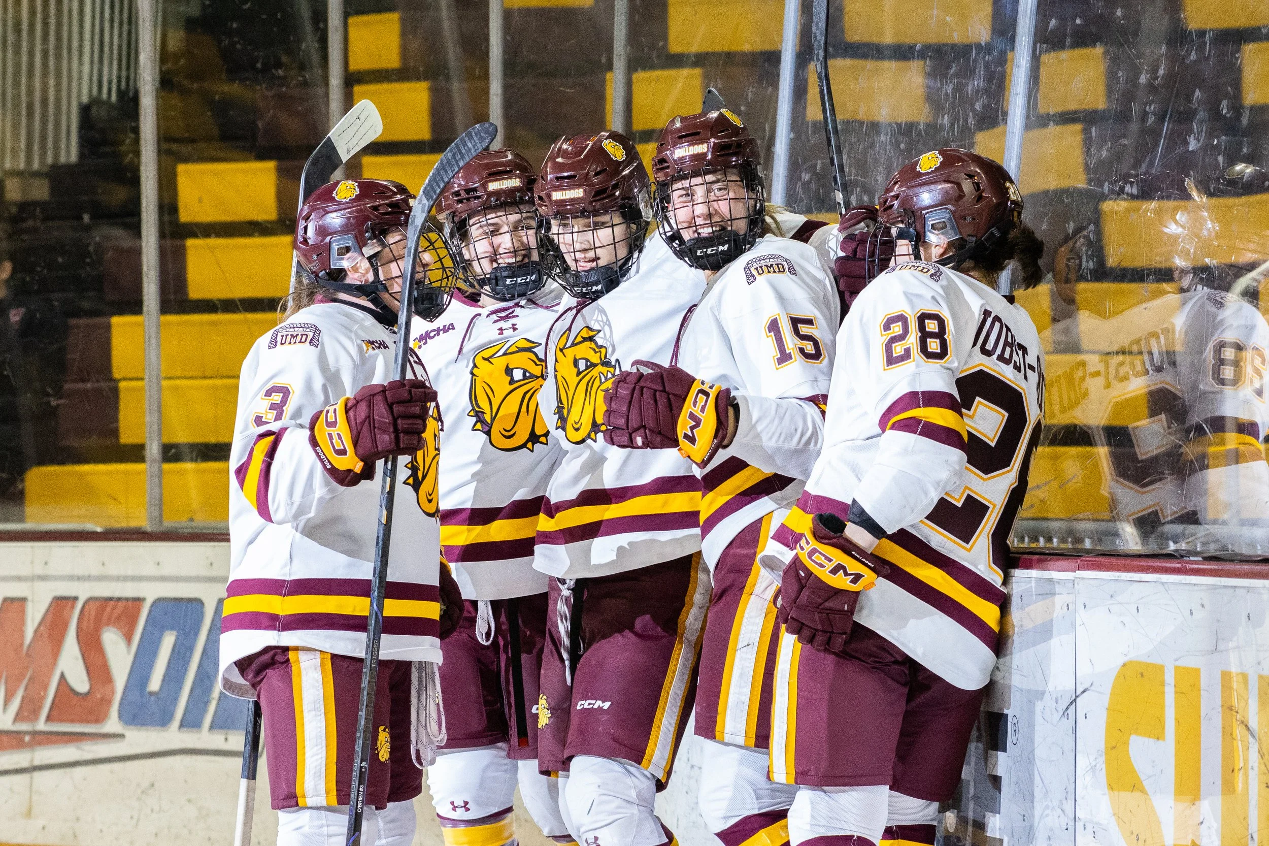 UMD Women’s Hockey Falls to No. 1 Wisconsin in Hard-Fought Home Series