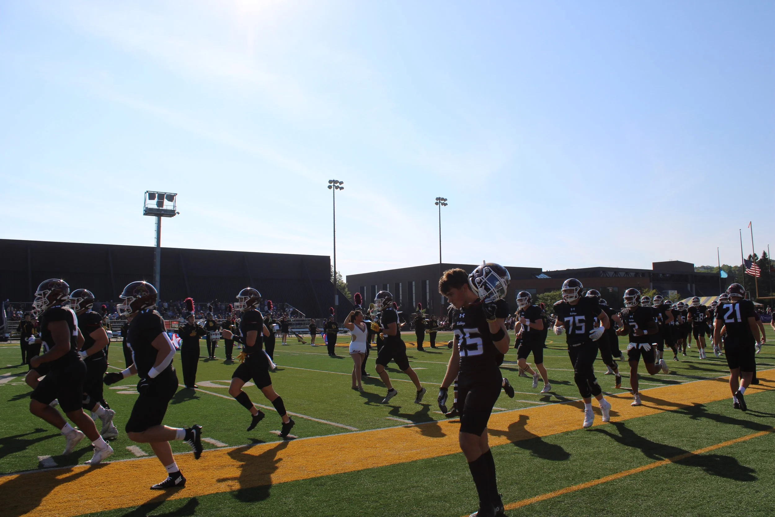 UMD Football Defeats Mankato On The 12th Annual Military Appreciation Night In Dramatic Fashion 