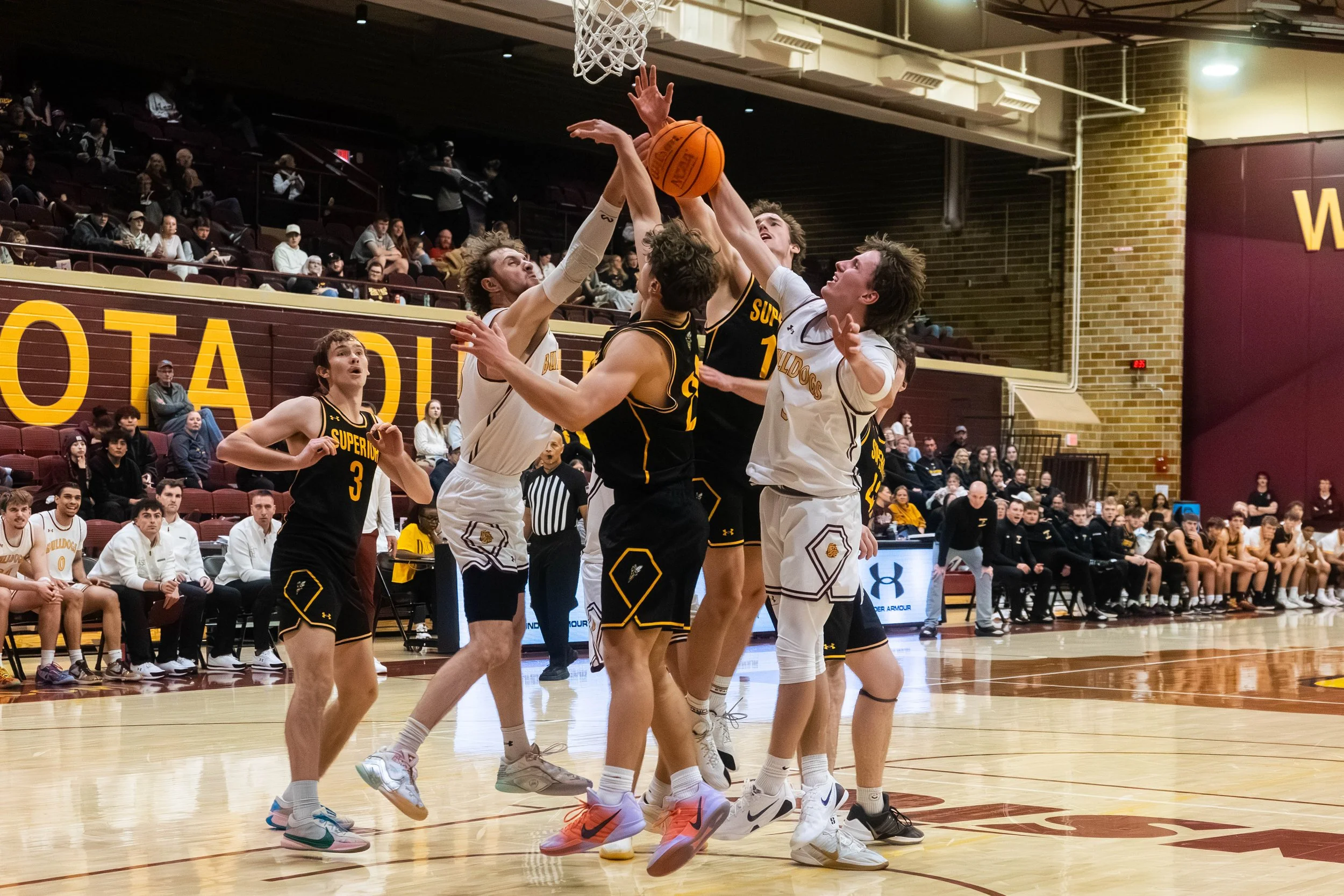 Men’s and Women's Basketball Dominates in Pre-Season Match-Ups