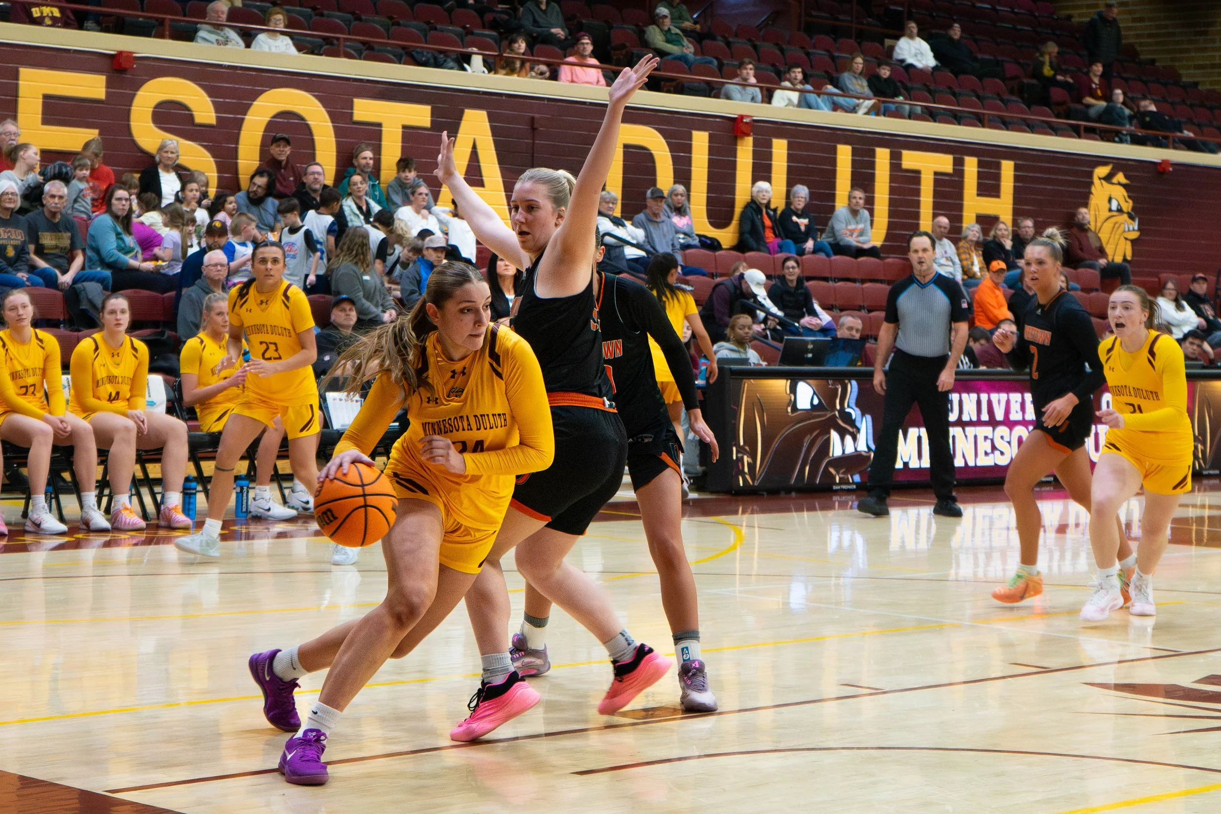 Bulldog Basketball Conquers Against University of Jamestown