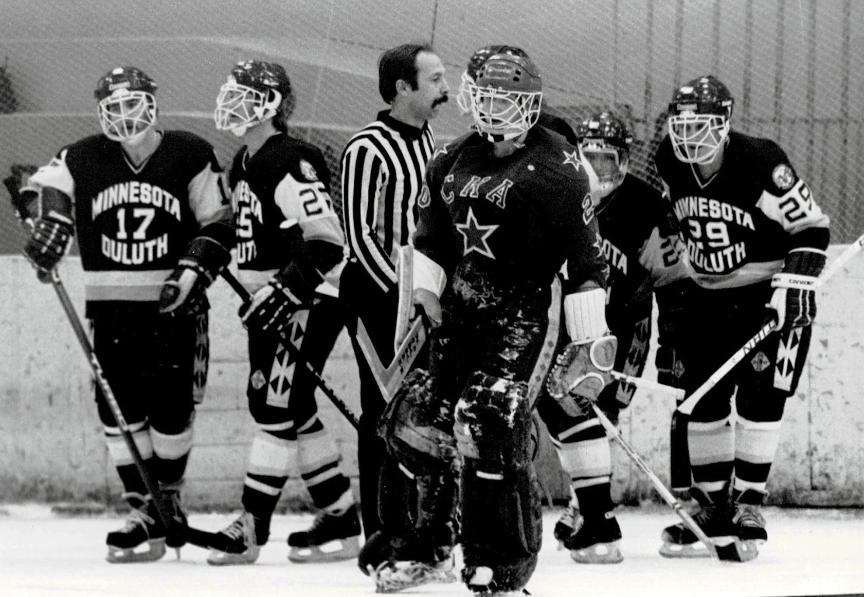 Hockey History: When the Bulldogs Competed in the Soviet Union