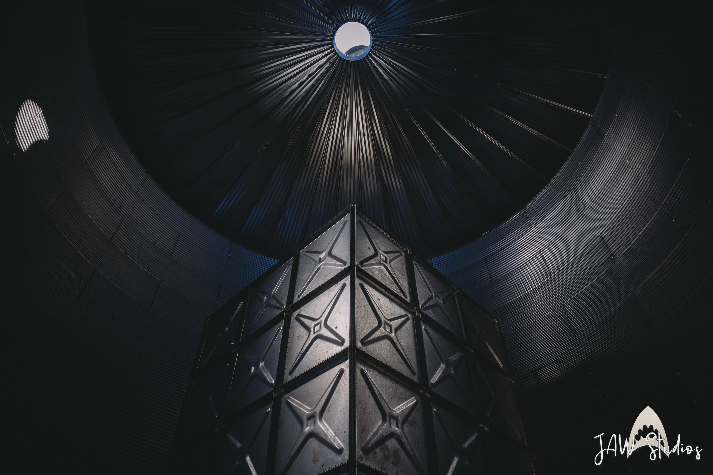 Silo-1.jpg