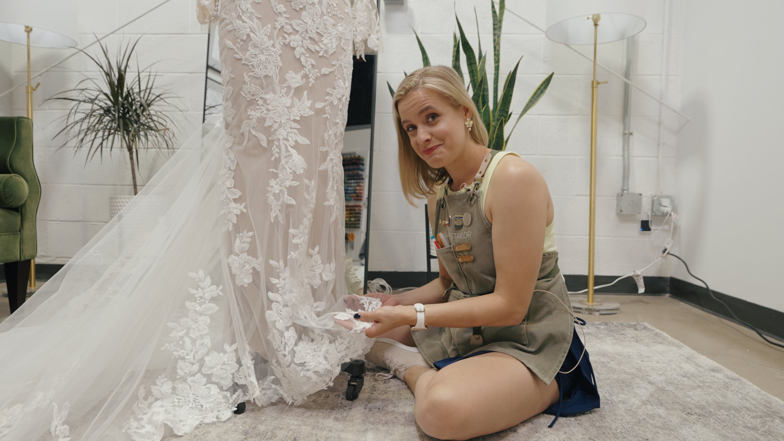 DESIGN  TAILOR WEDDING DRESSES VIETNAM