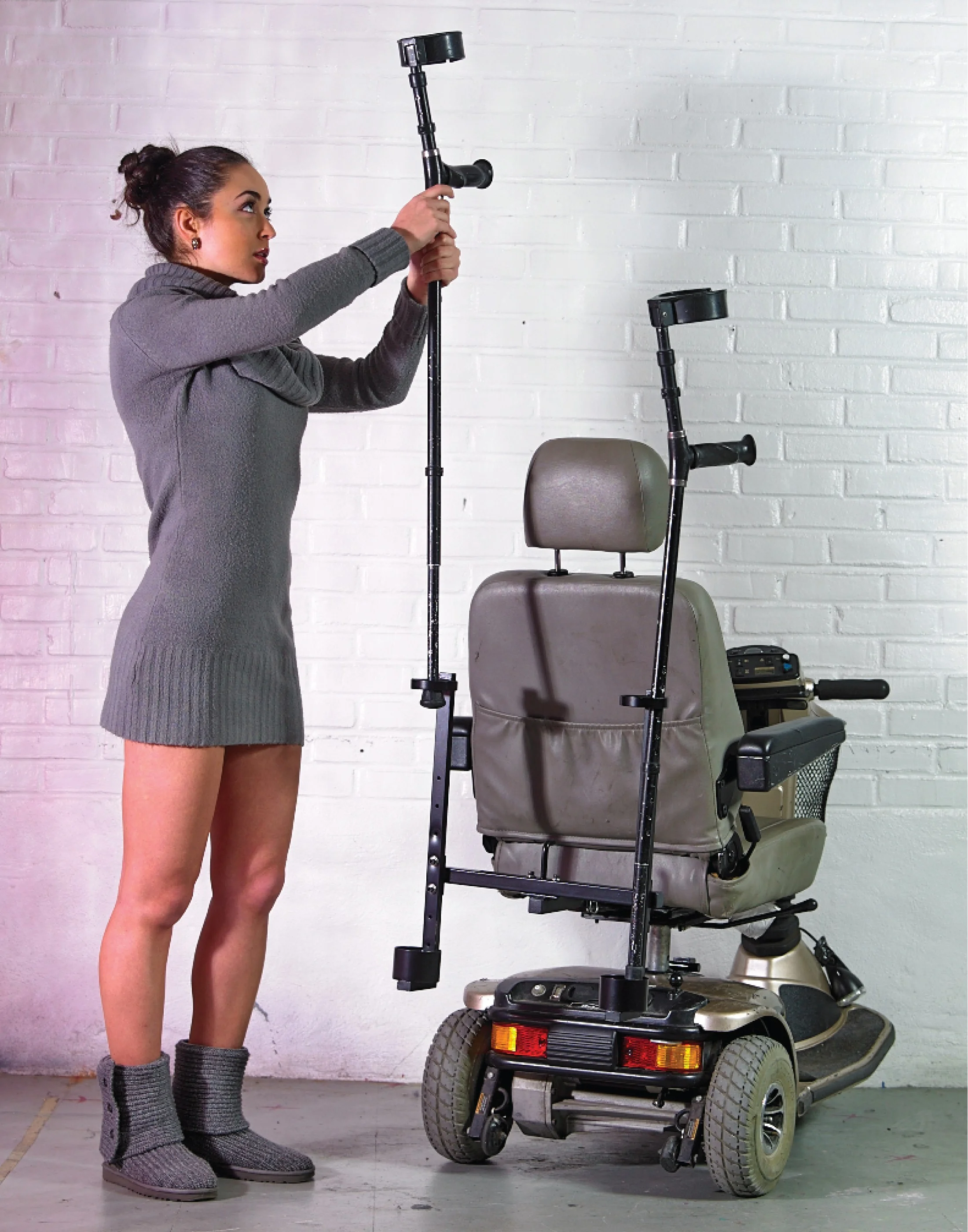 crutches2.jpg