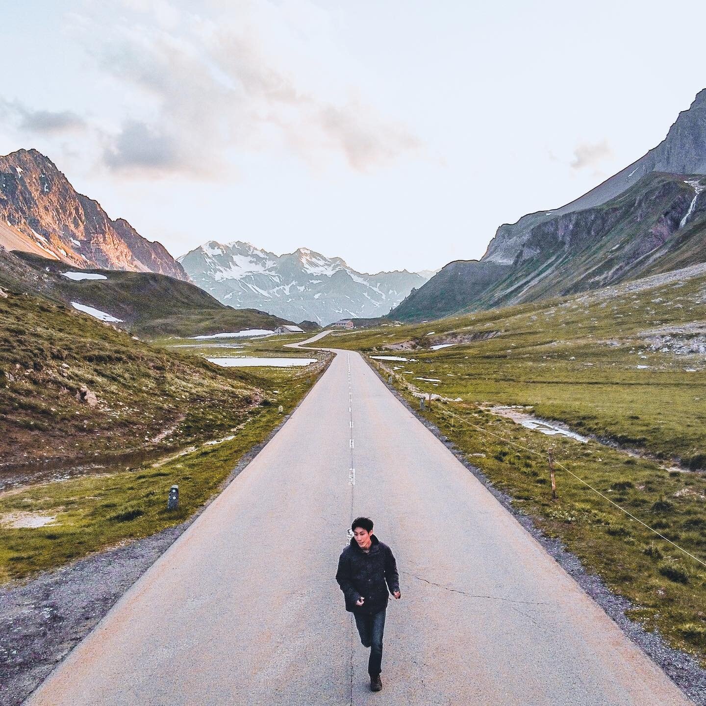 and I'm happy
nothing's going to stop me
i'm making my way home
i'm making my way
🌲

#reasontoroam #wekeepmoments #mapify #stayandwander #socality #ig_switzerland #alpenliebe #folkgreen #thegreatoutdoors #germanroamers #weroamswitzerland #mountainst