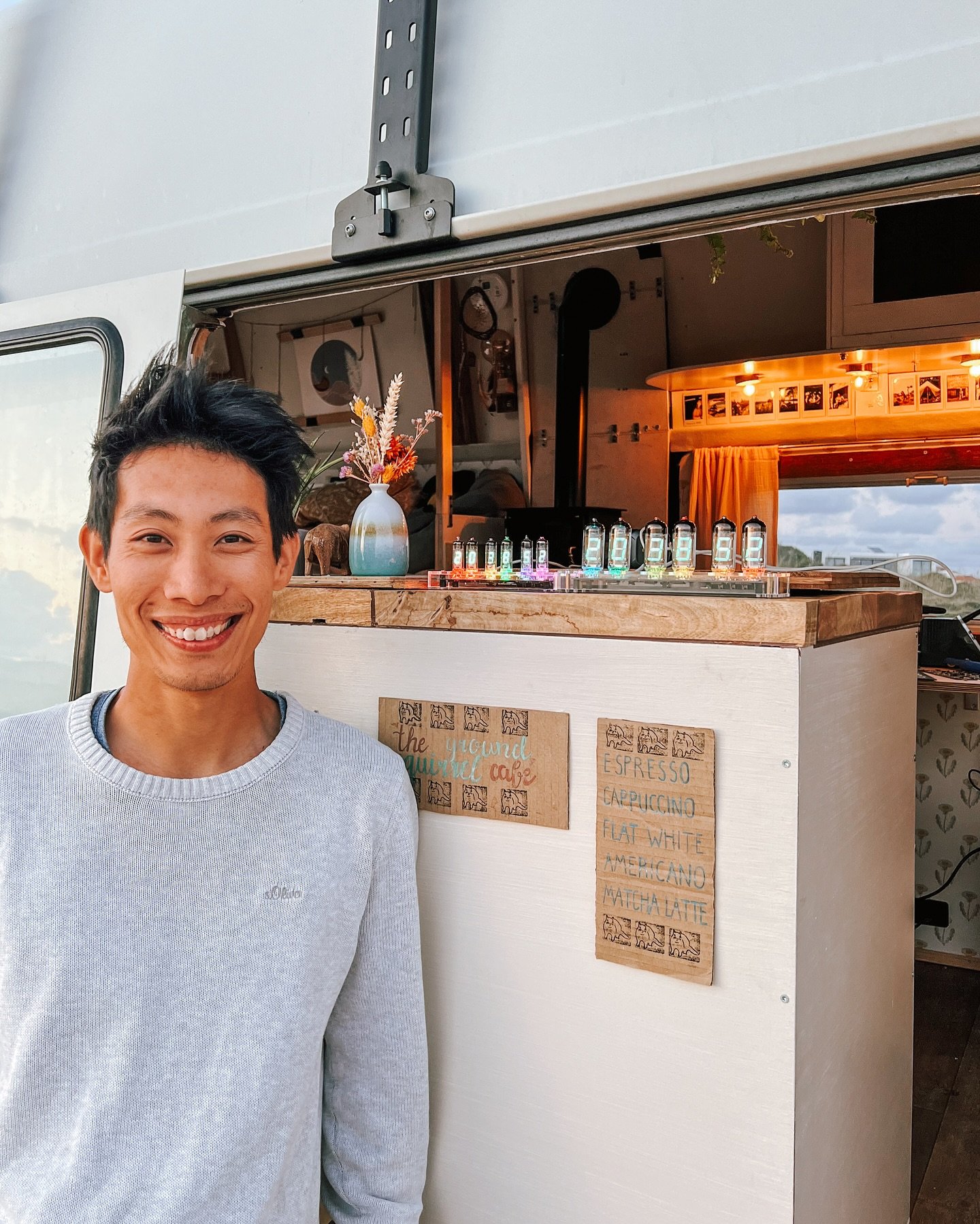 Hey, I&rsquo;m Frank &mdash; the guy behind those vintage tube clocks with a colorful spark ✨

This is the story of how a high school summer project turned into a successful Kickstarter. Over the last five years, I&rsquo;ve spent a crazy amount of ti
