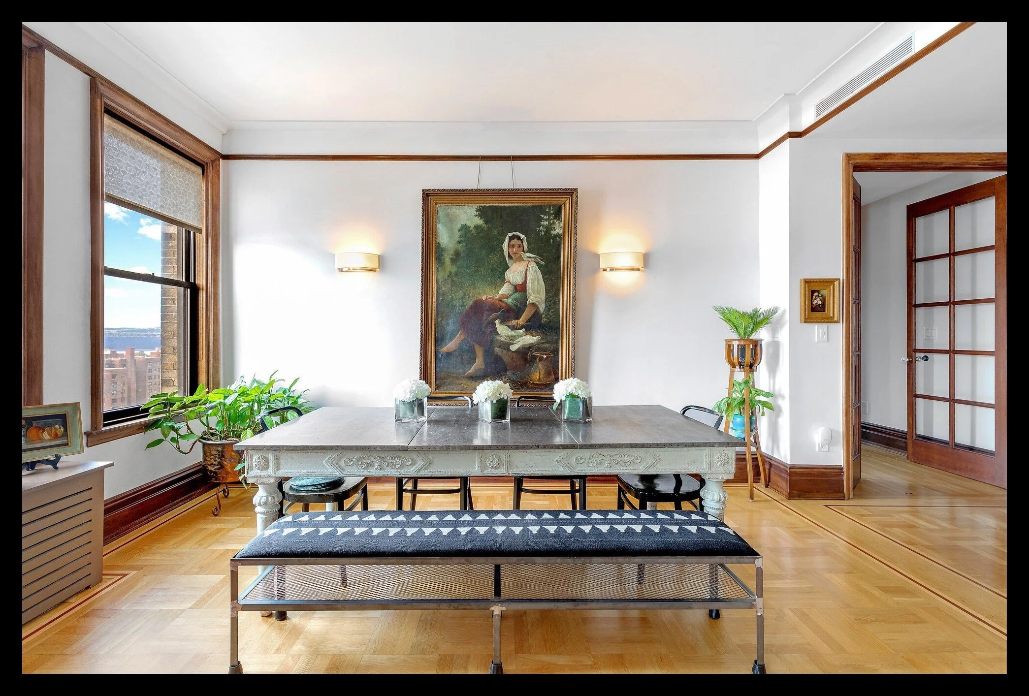 Interiors4blackframe2.jpg