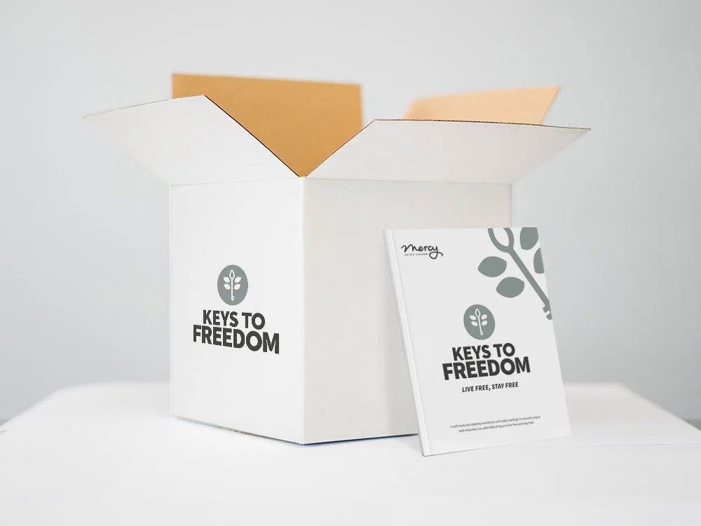 BoxMockup_NEW.jpg