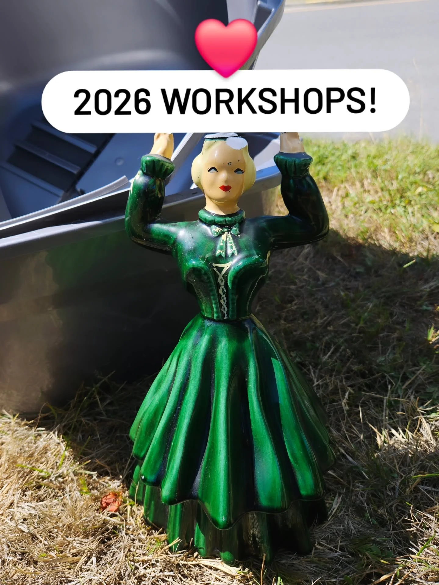 HI THERE!

I have scheduled workshops through to March.

Consider giving them as gifts!

Here they are:

🪞MONTHLY COLLAGE WORKSHOPS🪞 on Saturdays - December 6th, January 10th, February 7th and March 7th.

🪞WRITING TOGETHERNESS🪞 on Sundays -  Dece