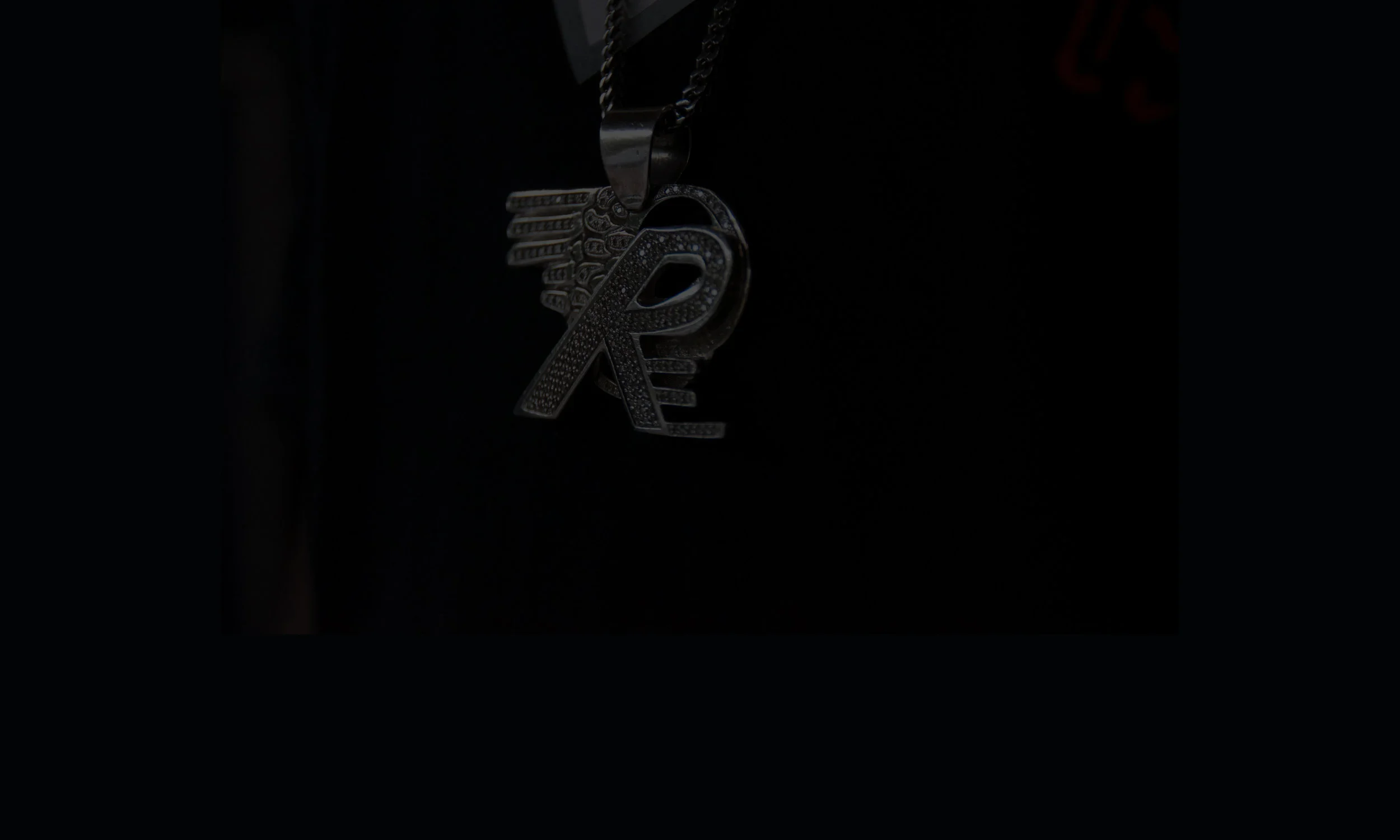 re-necklace3.jpg