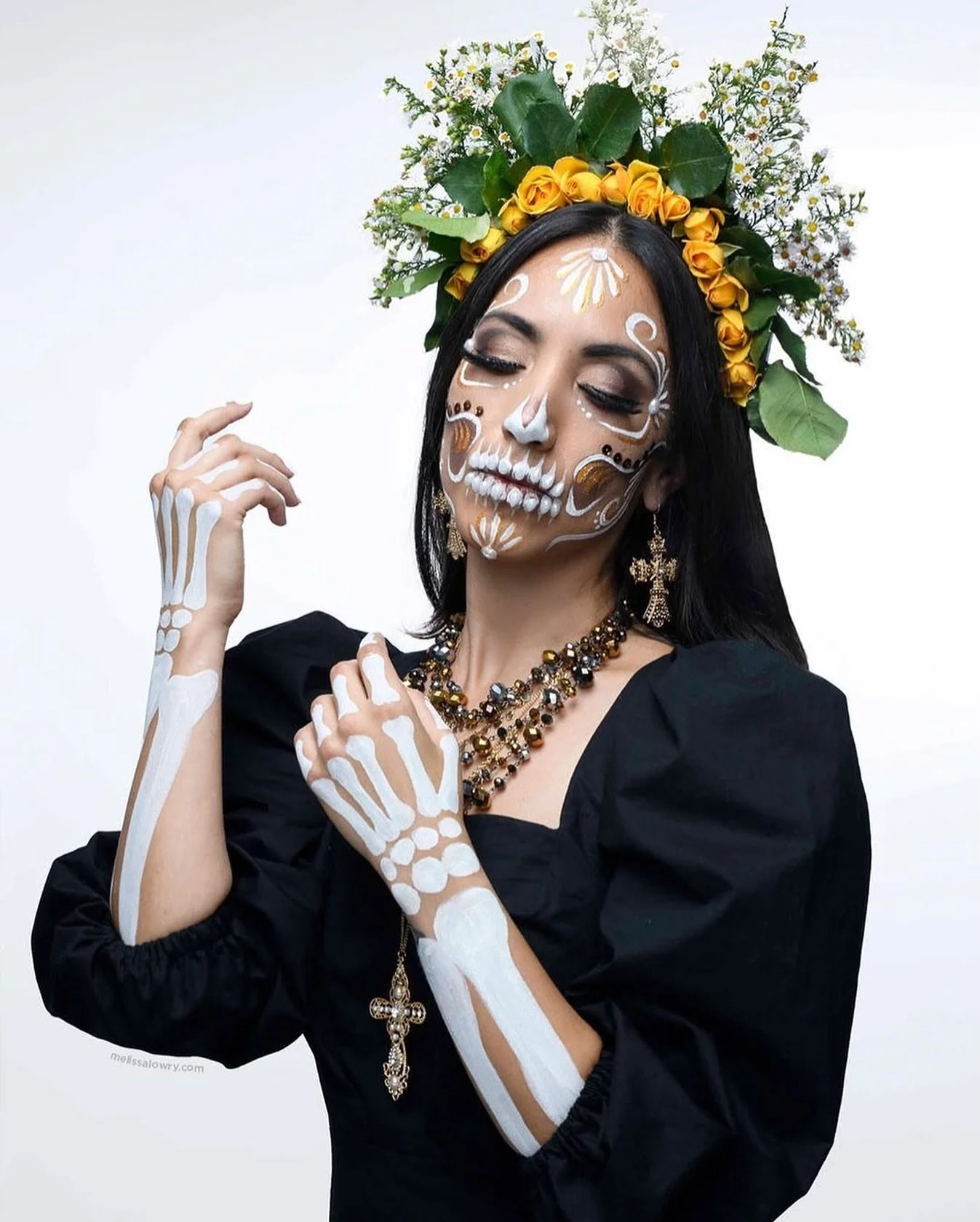 I made this #closetcorepauline dress for this shoot specifically! It works so well for various costumes. 

What patterns have you used for Halloween specifically?

Happy Halloween! 🎃 👻 💀 

Make up by @marianamoran.ca 
Photo by @photoswithshak