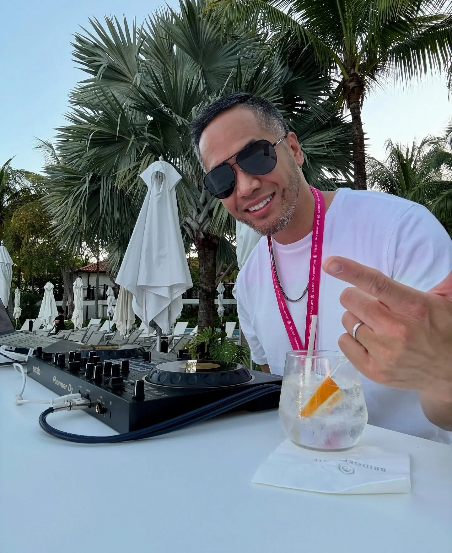 Time to head back home after 4 days/nights in Aventura/Miami Florida for a corporate event. For this gig I provided walk up music during the sessions, background music, multiple genre based playlists and DJ’d a couple of the evening parties. Th