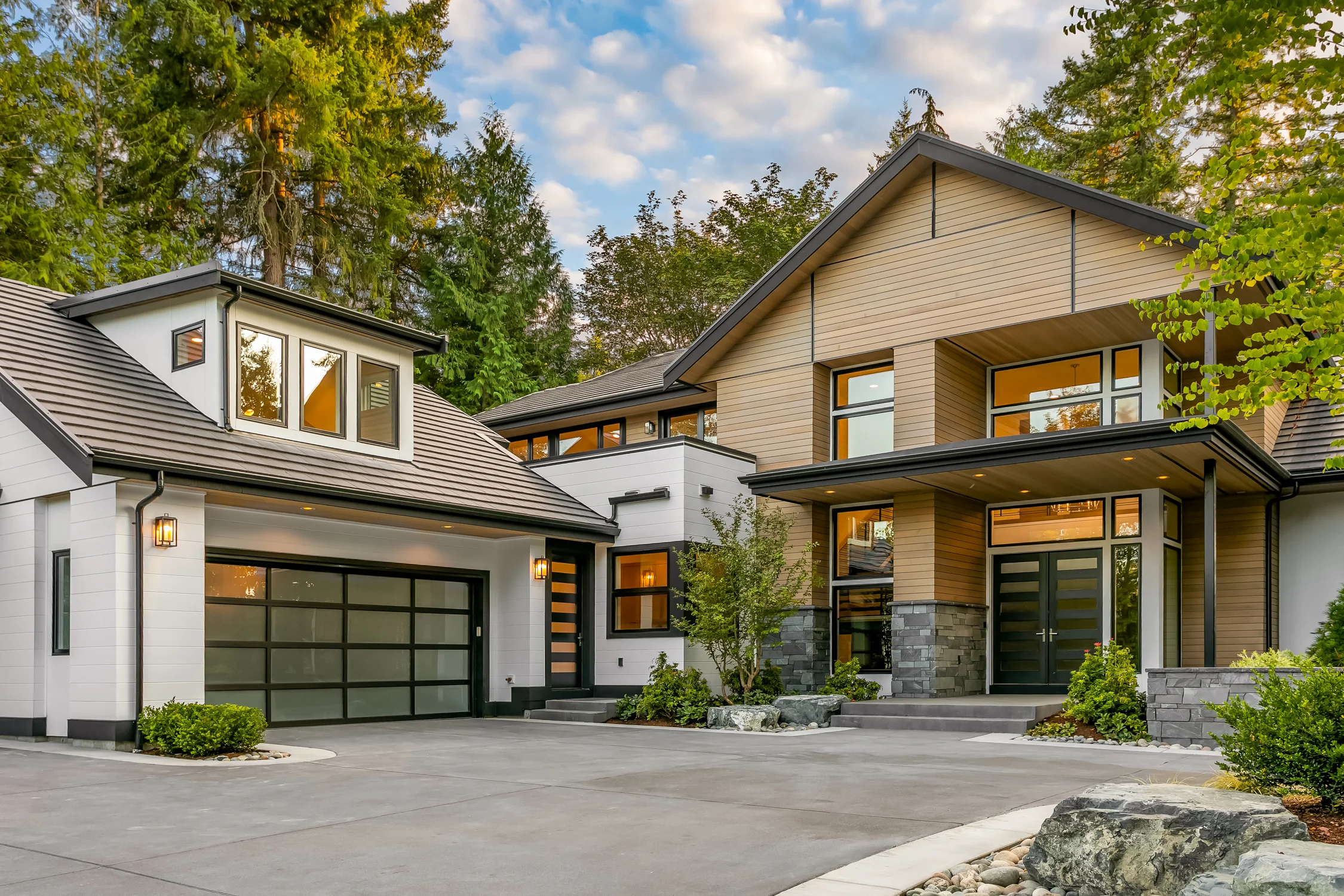 Lot 6 - The Monterey