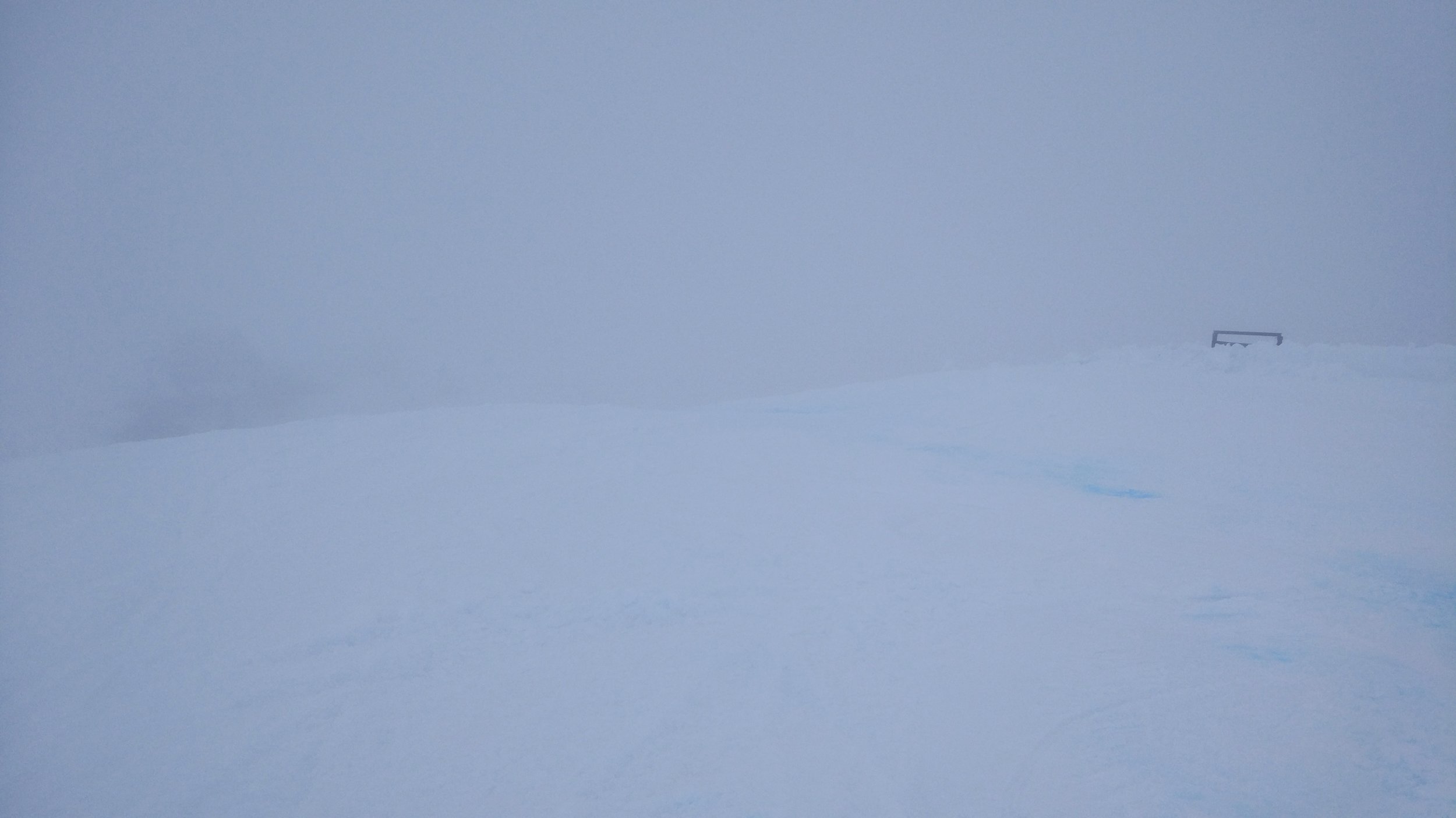 Where is the slope? Where the sky? Good thing there's a handy blue line in the snow