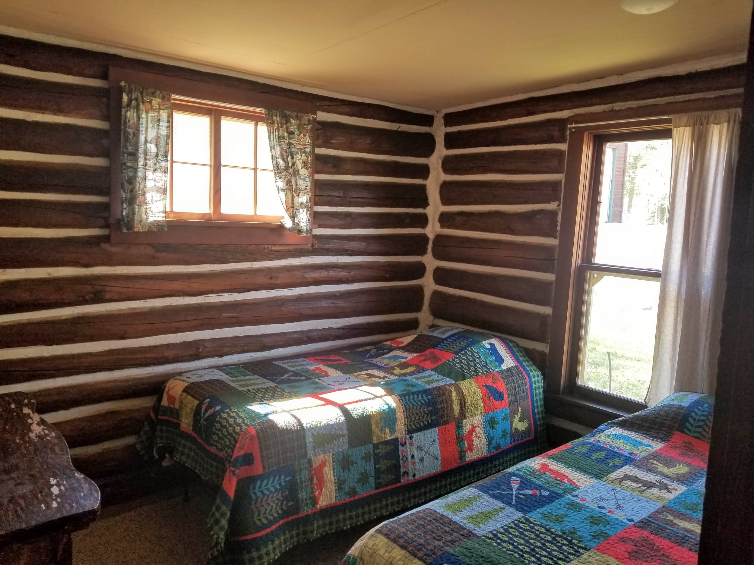 Cabin2Bed2.jpg