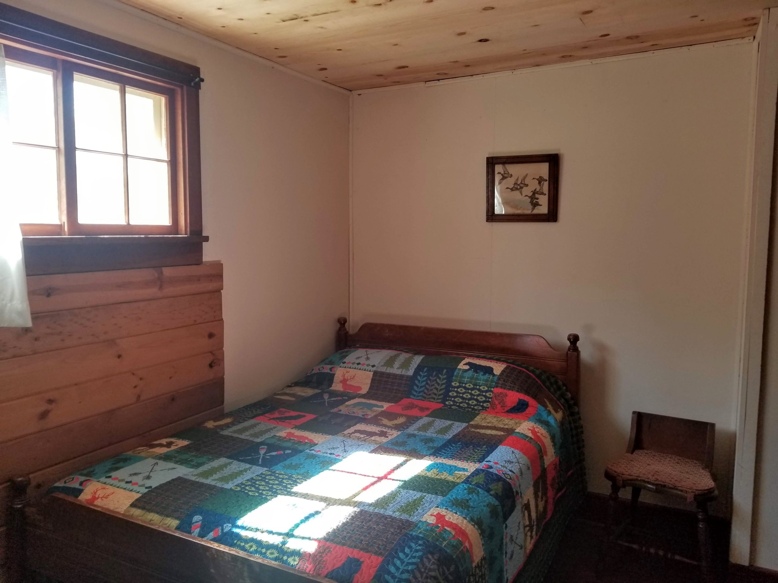 Cabin2Bed3.jpg