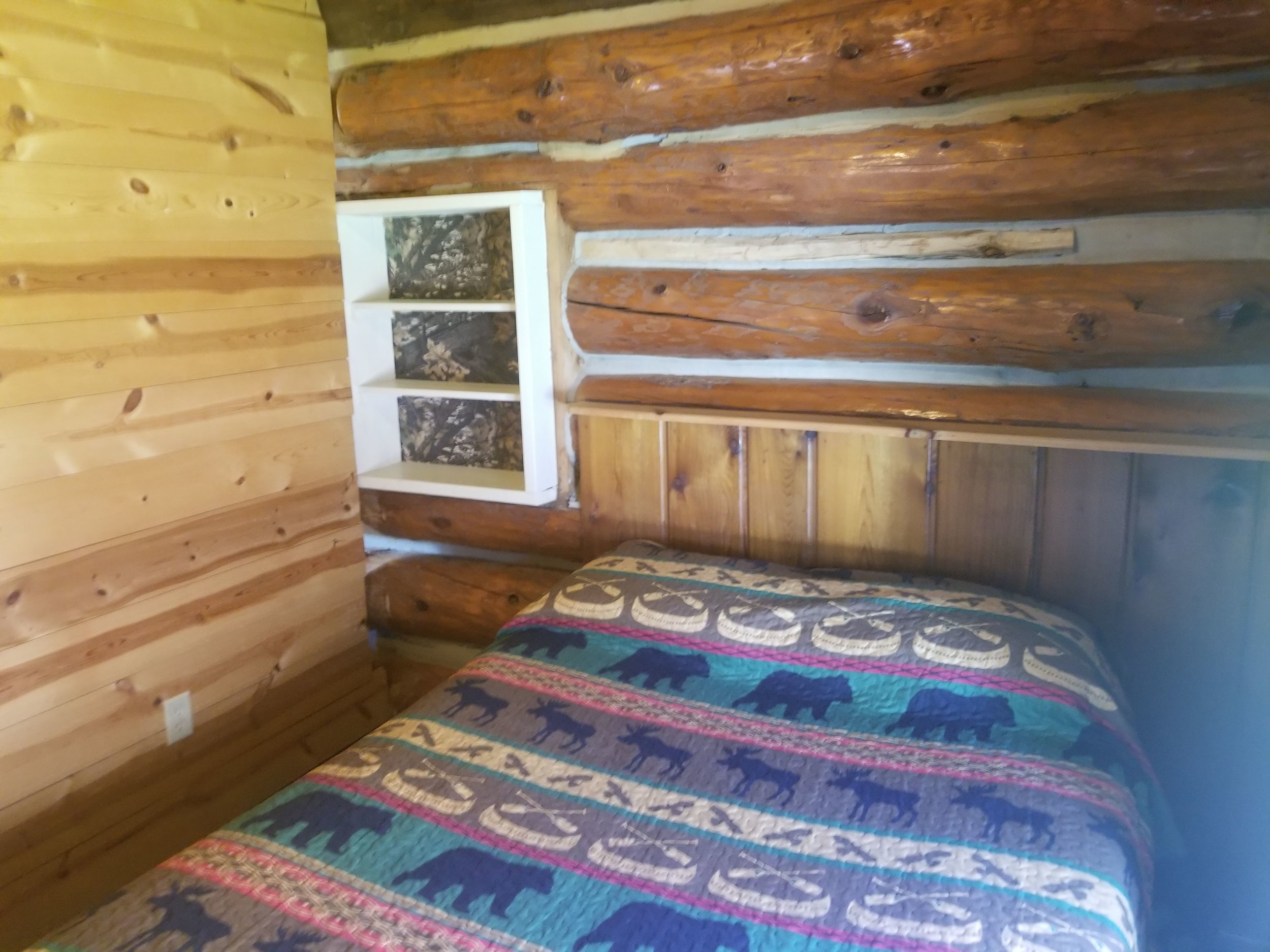 Cabin5Bed2.jpg